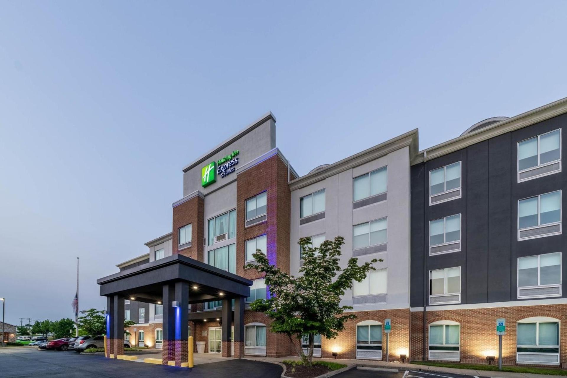 Holiday Inn Express Hotel & Suites Woodbridge by IHG photo 52