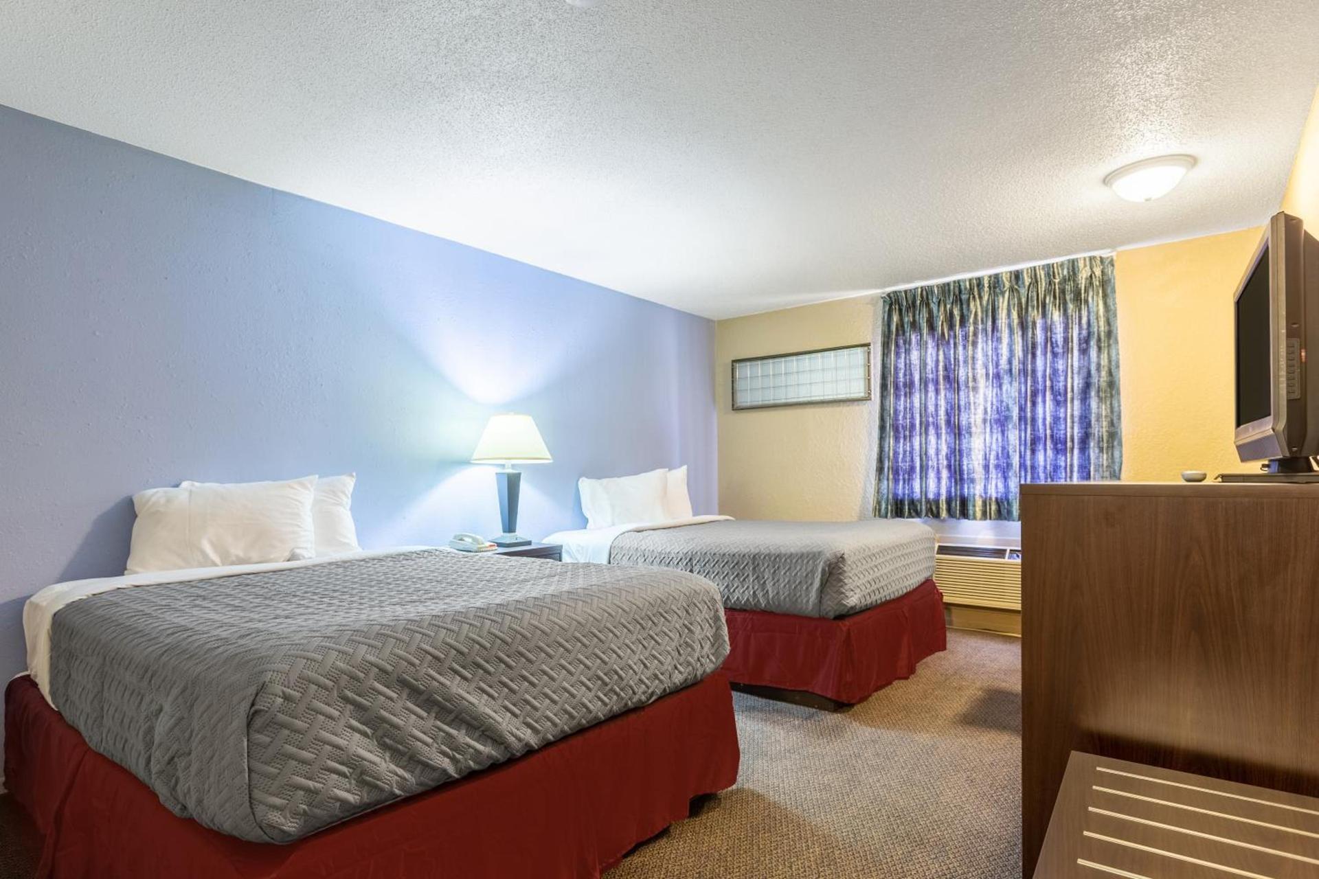 Motel 6 Concordia photo 39