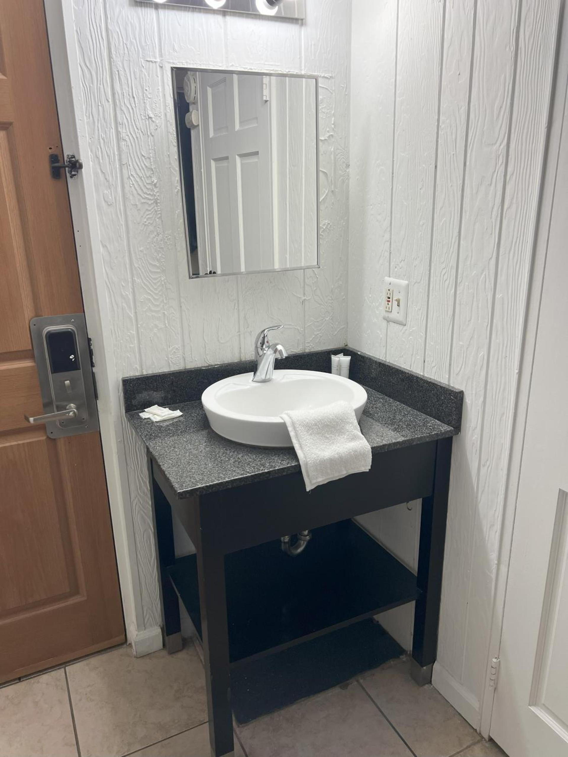 AIRE Hotel North Beach Jersey Shore photo 31