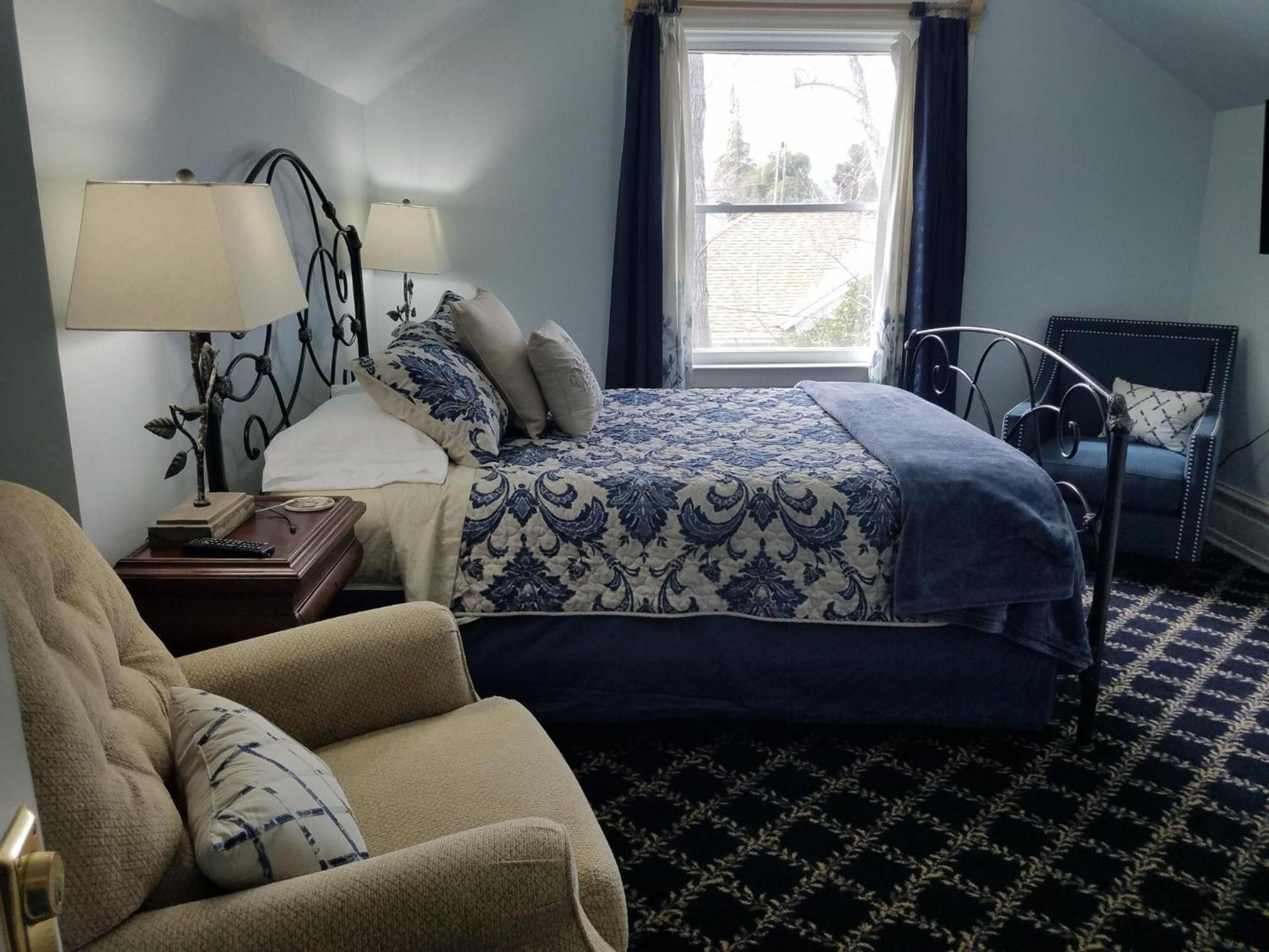 Abbey House Inn photo 10
