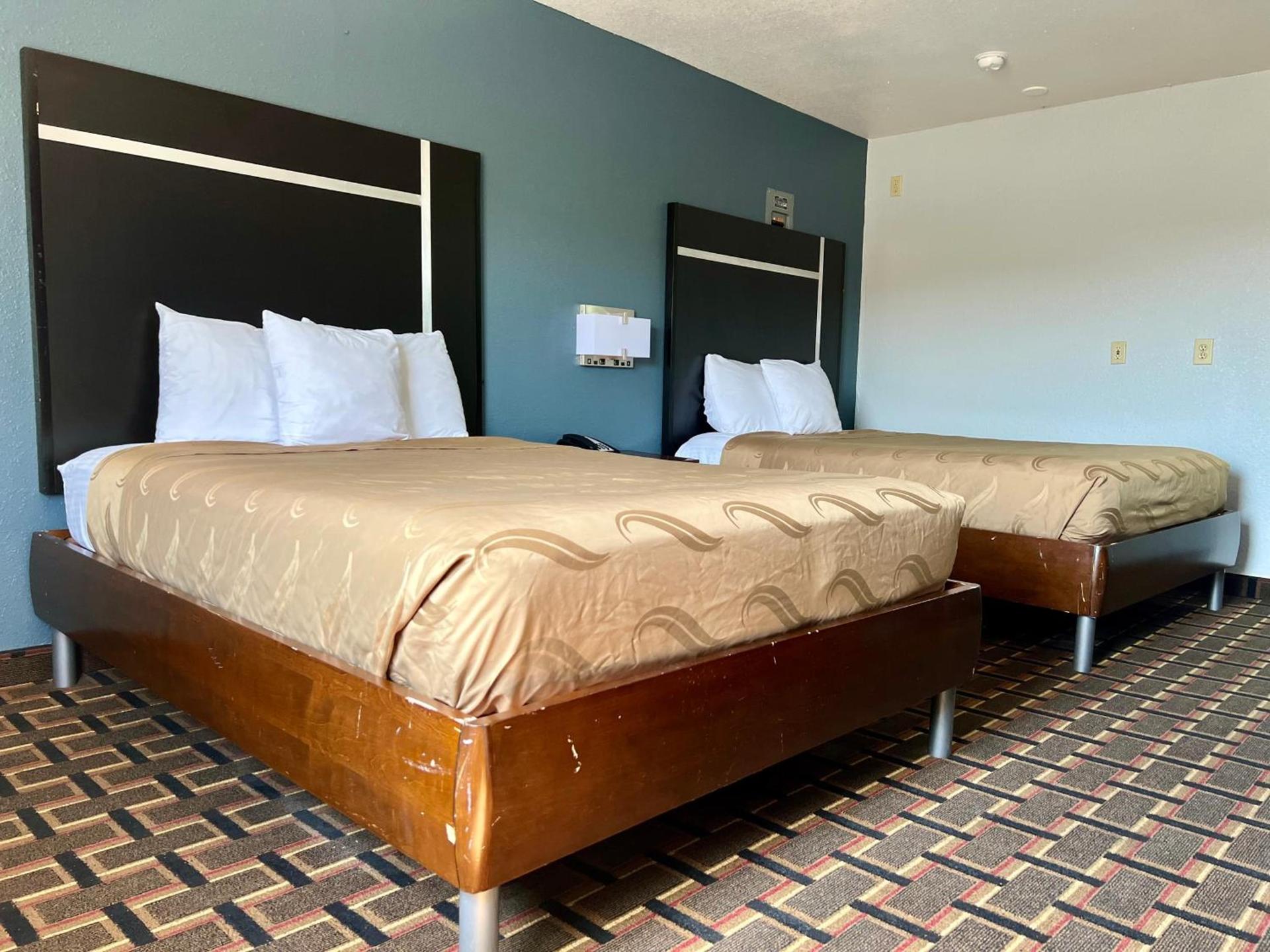 Americas Best Value Inn and Suites Albemarle photo 5