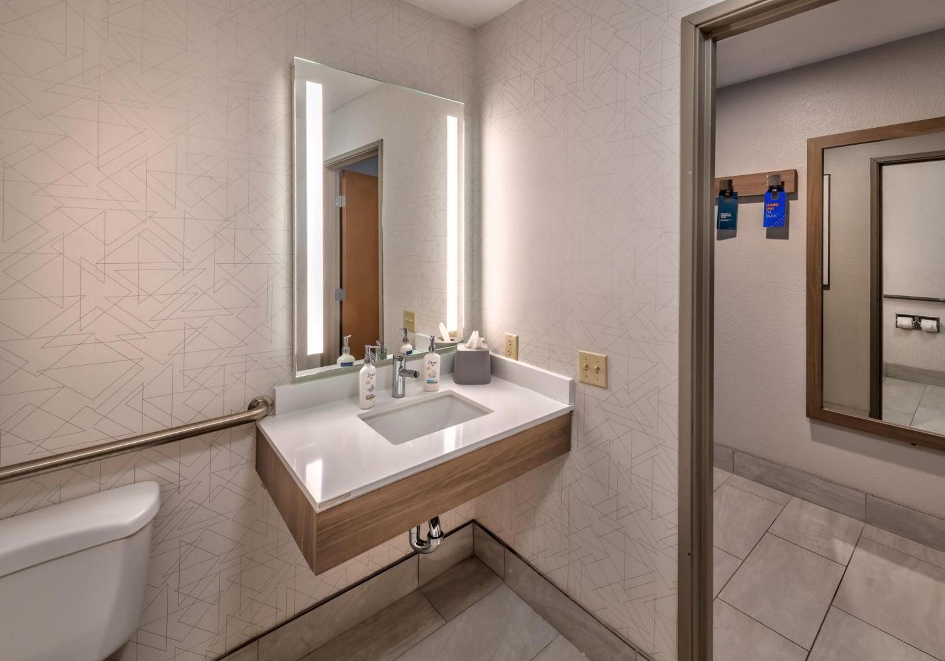 Holiday Inn Express Winnemucca by IHG photo 29