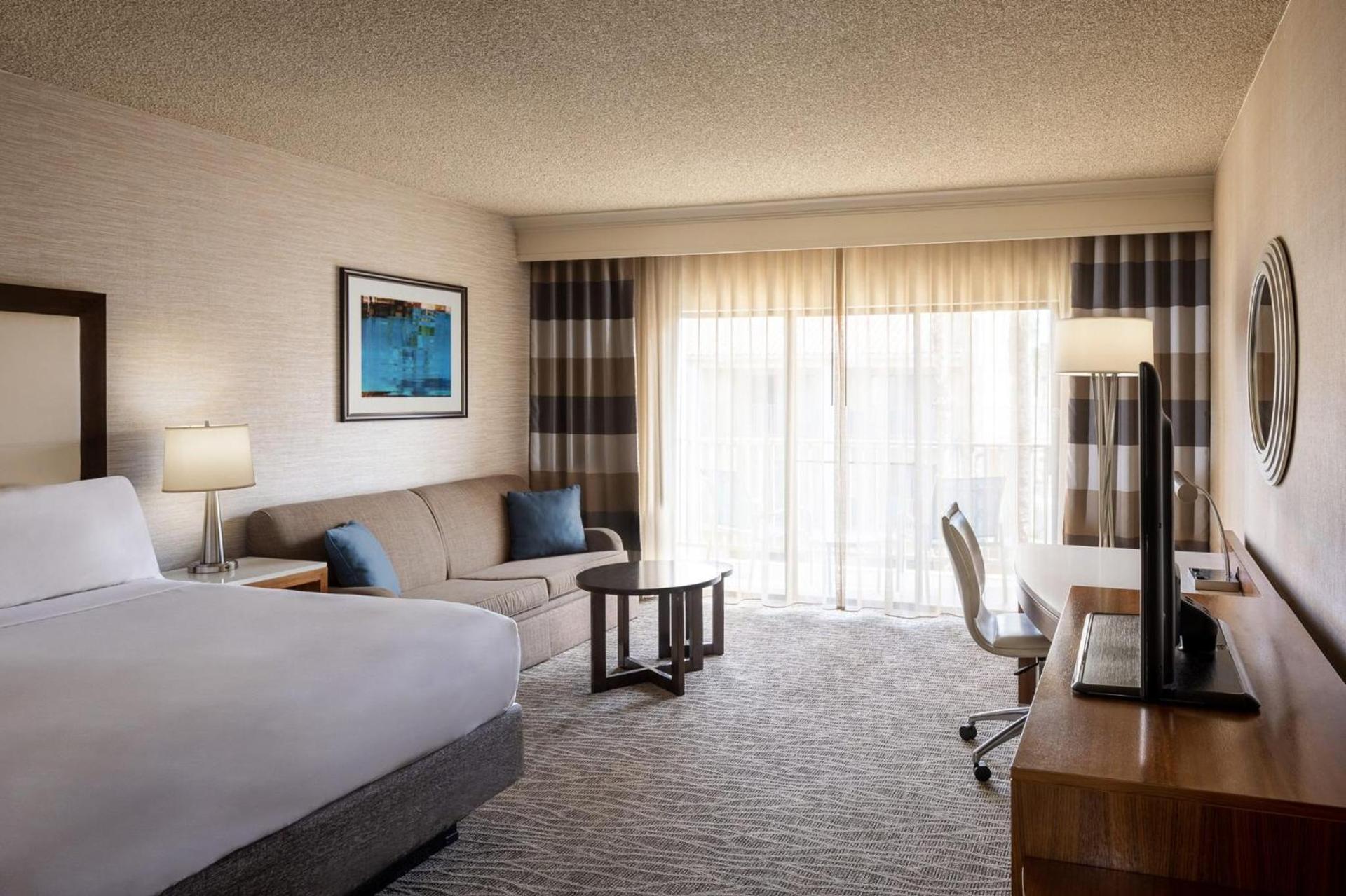 Crowne Plaza Phoenix - Chandler Golf Resort by IHG photo 6