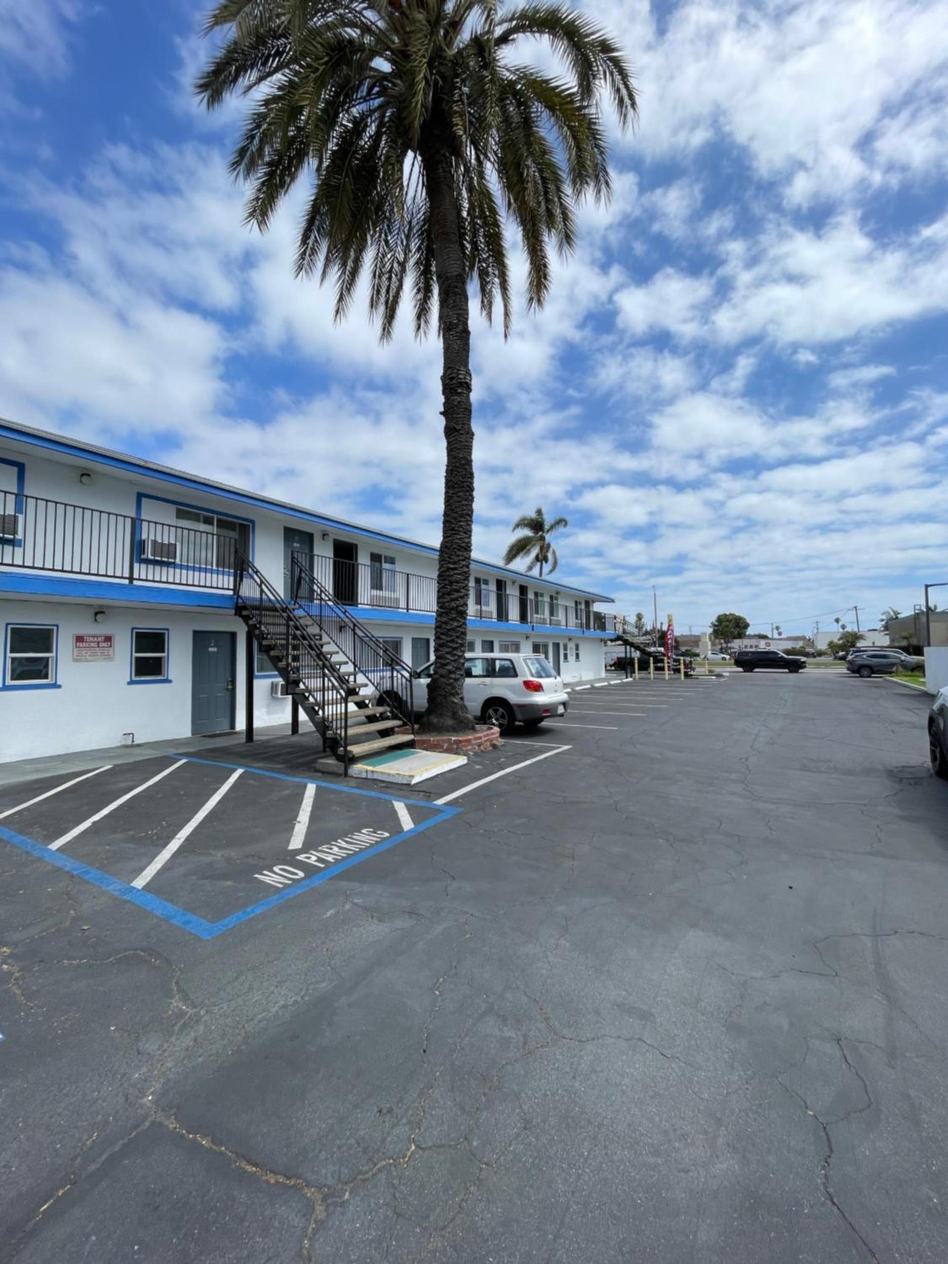 Sunny Sands Inn photo 14