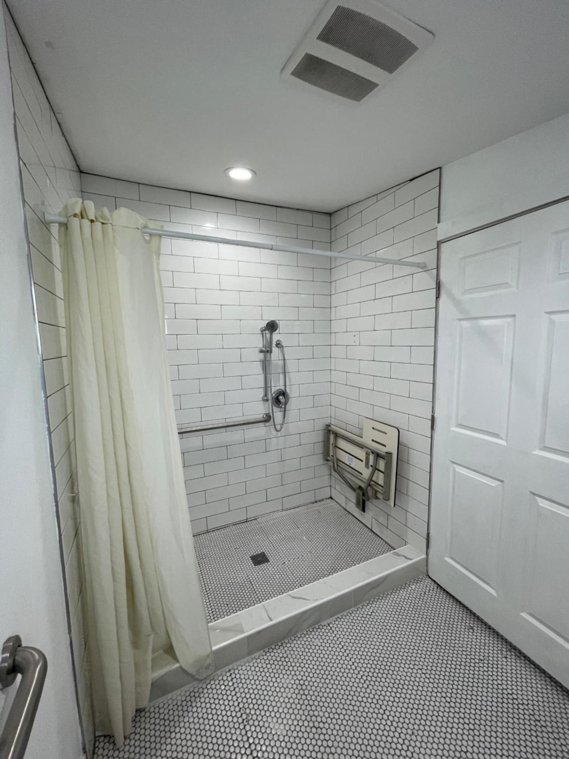 Sunny Sands Inn photo 29
