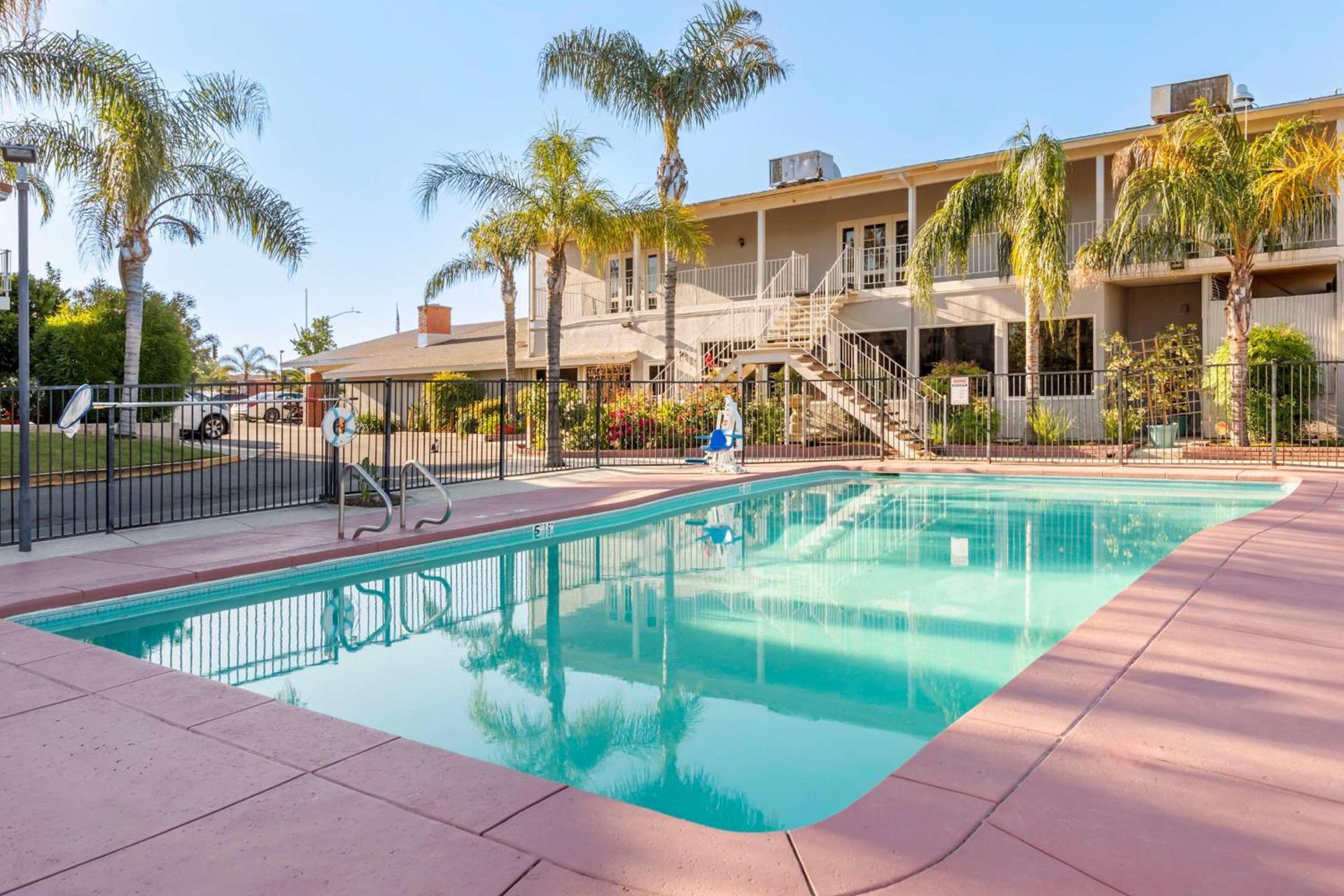 Best Western Plus Hill House photo 2