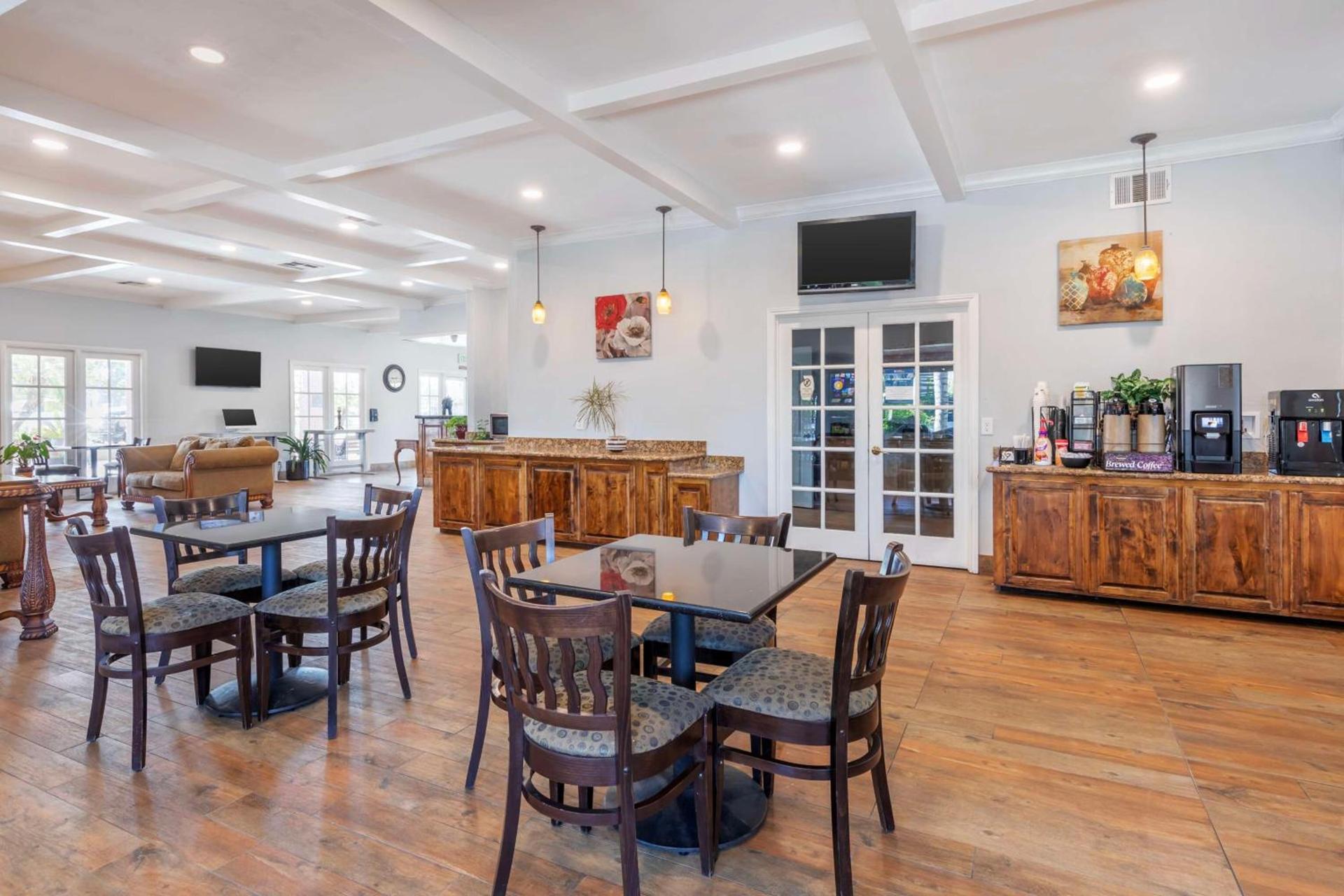 Best Western Plus Hill House photo 14