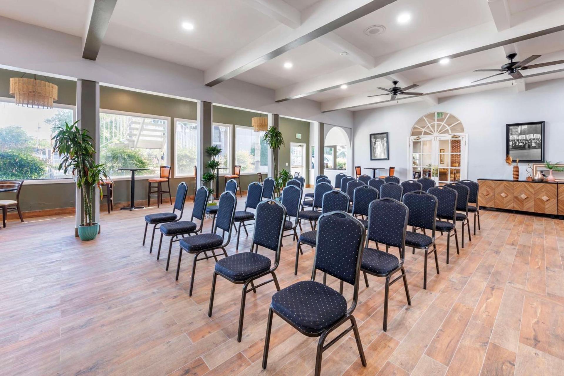 Best Western Plus Hill House photo 18
