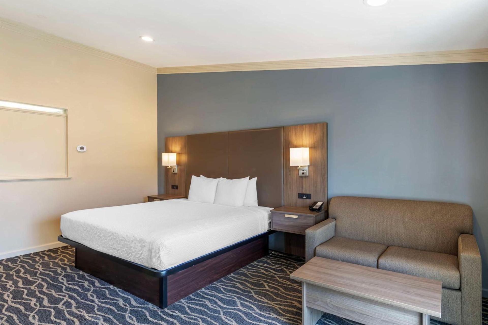 Best Western Plus Hill House photo 6