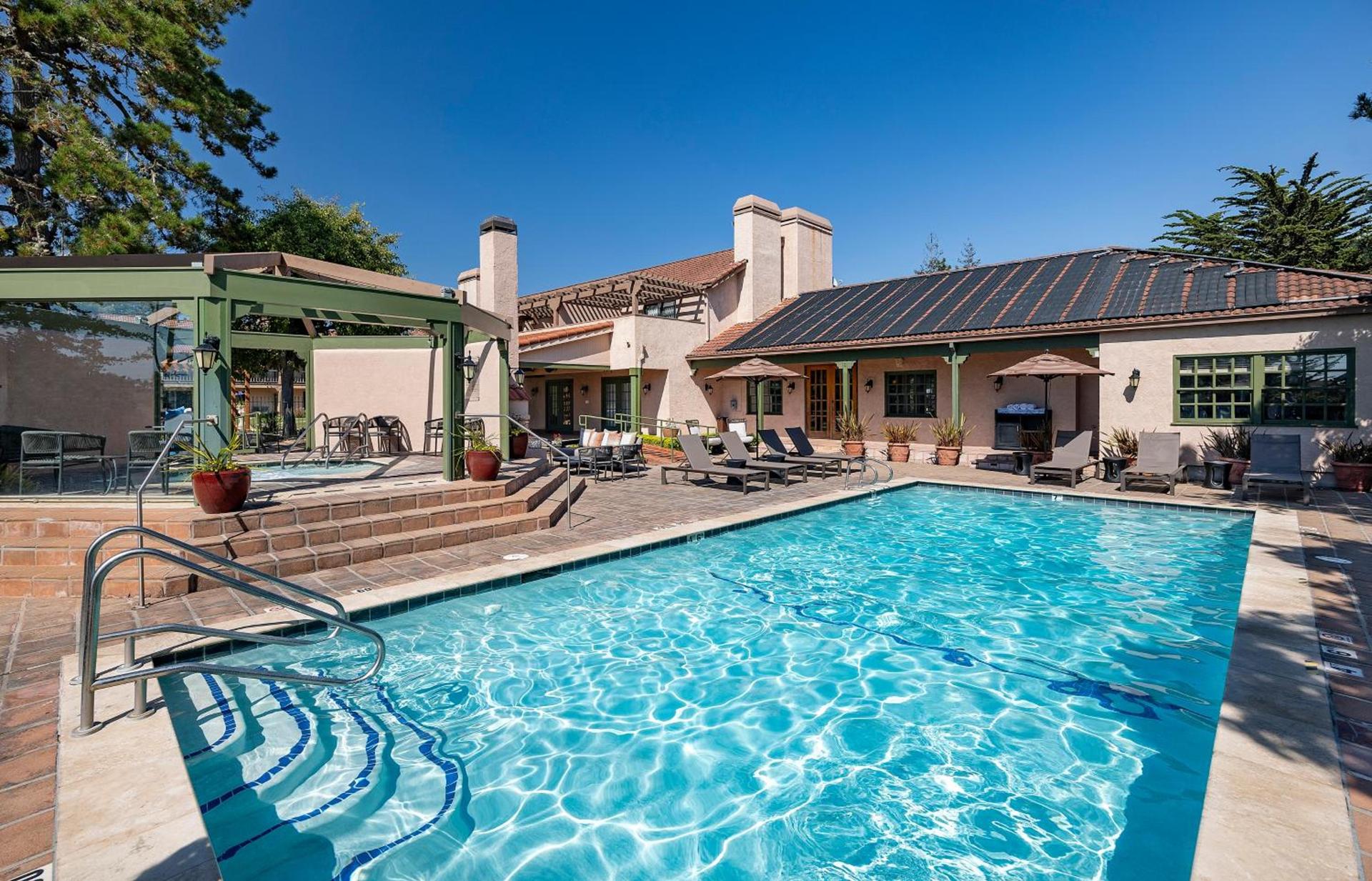 Half Moon Bay Lodge photo 33