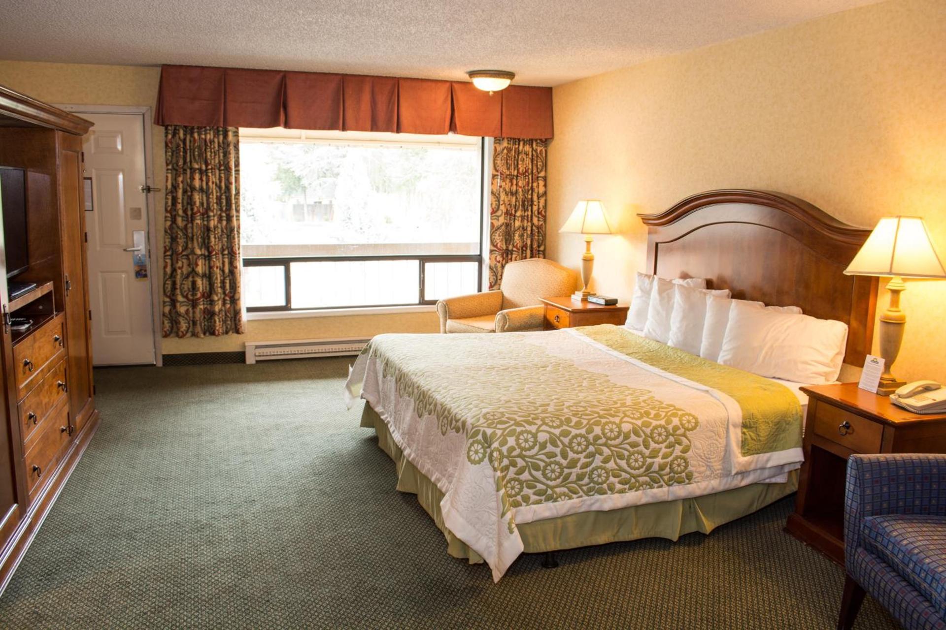 Days Inn by Wyndham Klamath Falls photo 50