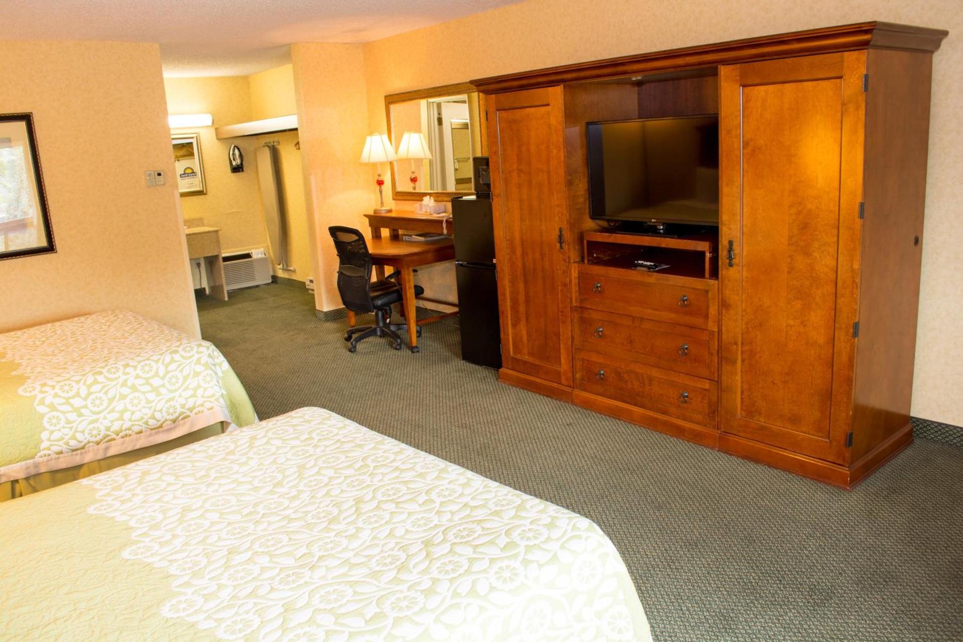 Days Inn by Wyndham Klamath Falls photo 65