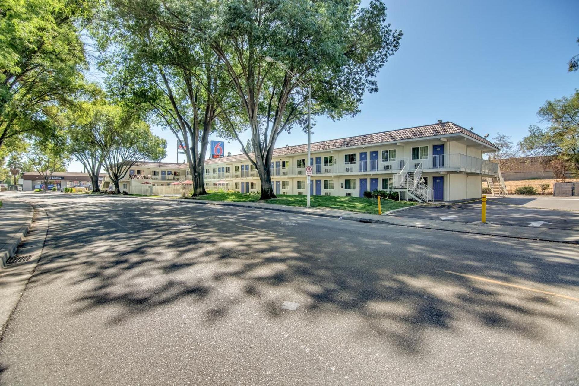 Motel 6-Stockton, CA - North photo 13