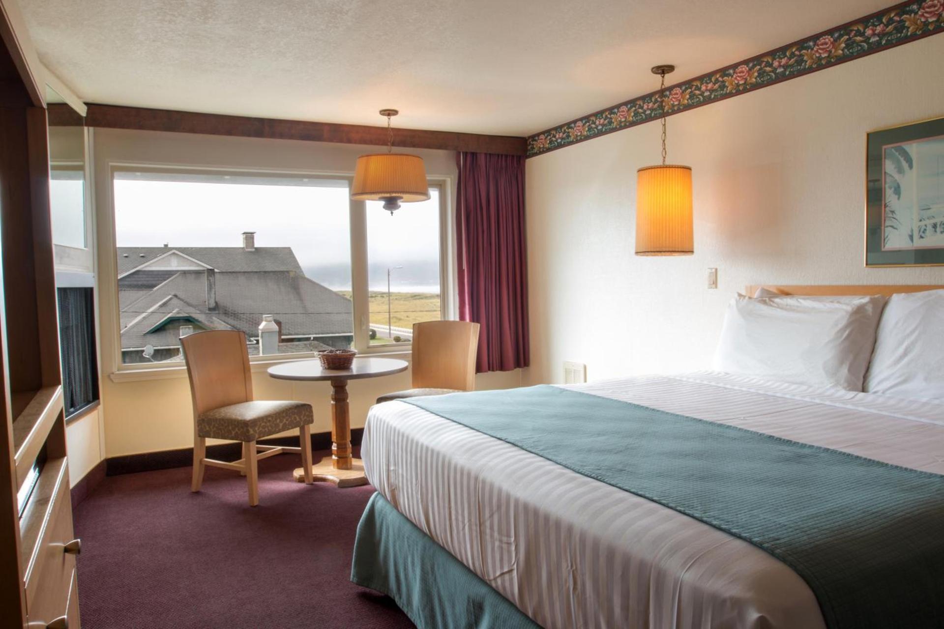 Hi Tide Oceanfront Inn photo 4