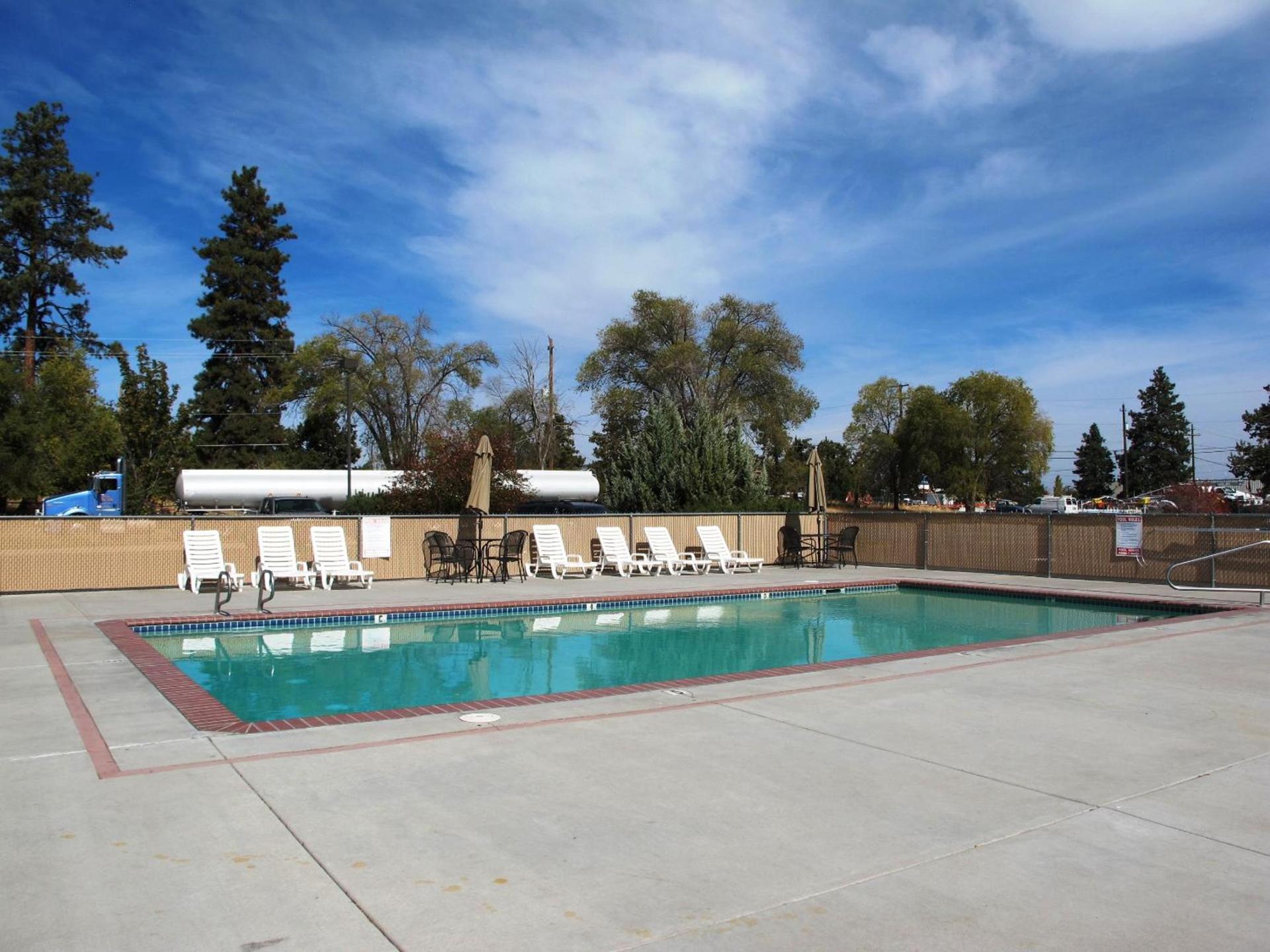 Sugarloaf Mountain Motel photo 13