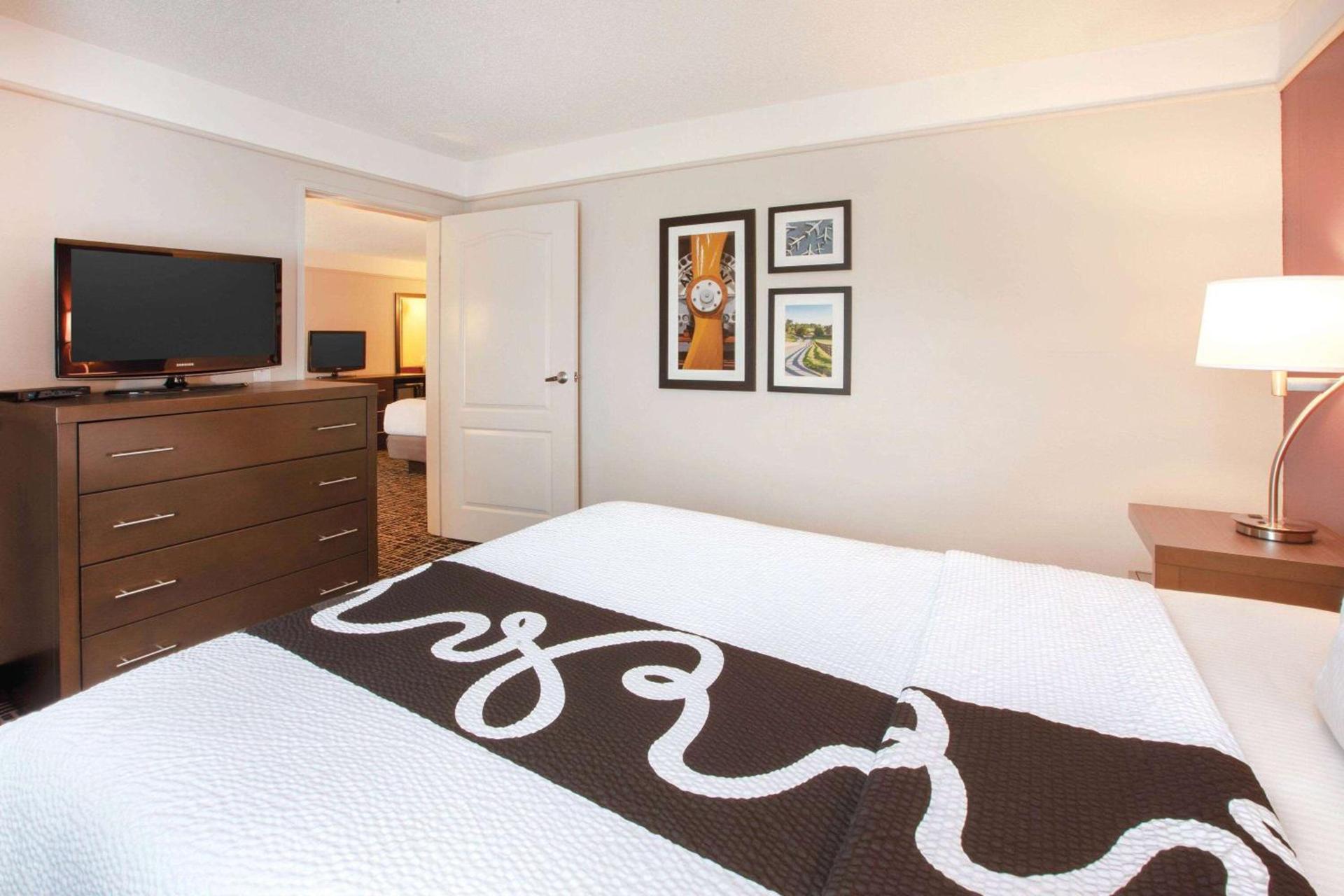 La Quinta by Wyndham Cincinnati Airport Florence photo 13