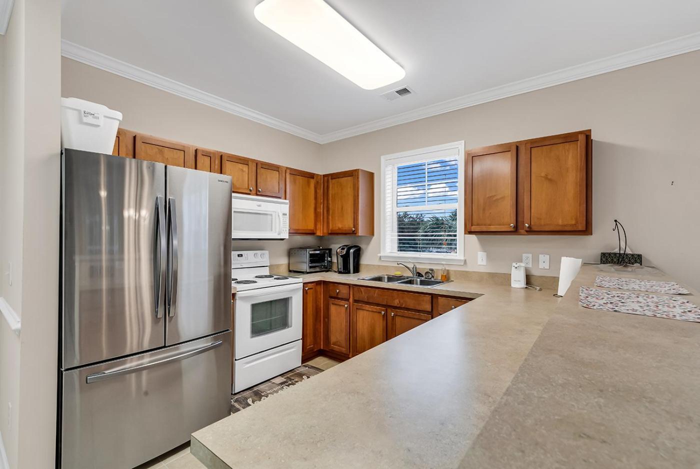 Barefoot Landing Resort photo 33
