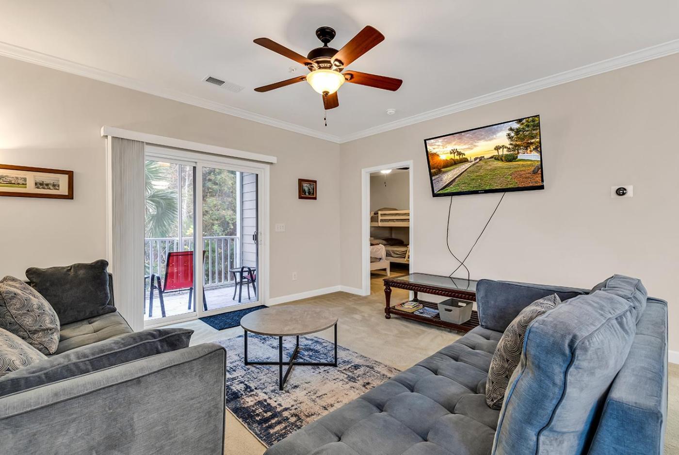 Barefoot Landing Resort photo 9