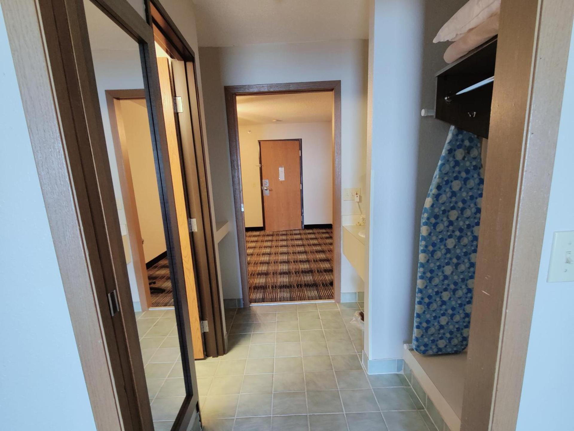 AmericInn by Wyndham Saint Ignace Lakefront photo 41