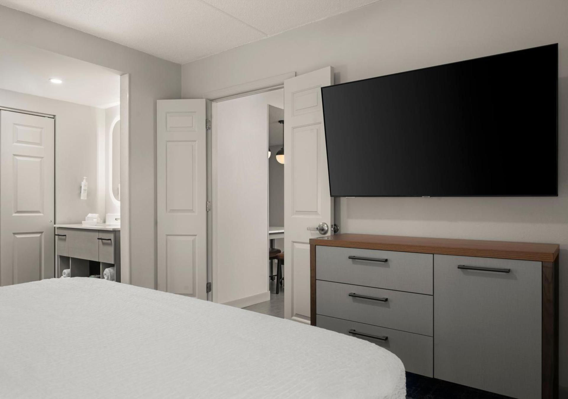 Homewood Suites by Hilton Chester photo 71