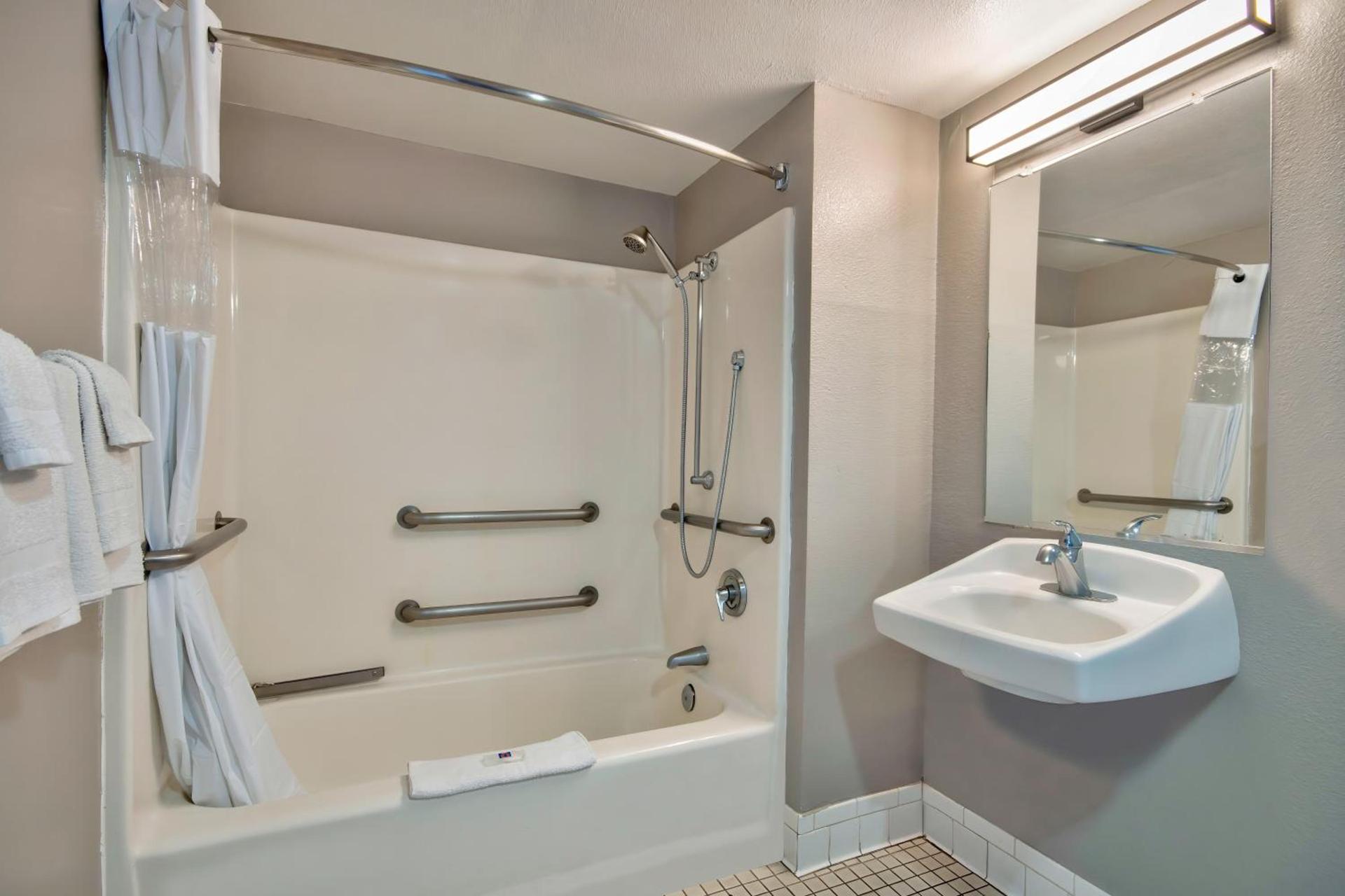 Motel 6-Albuquerque, NM - Carlisle photo 31