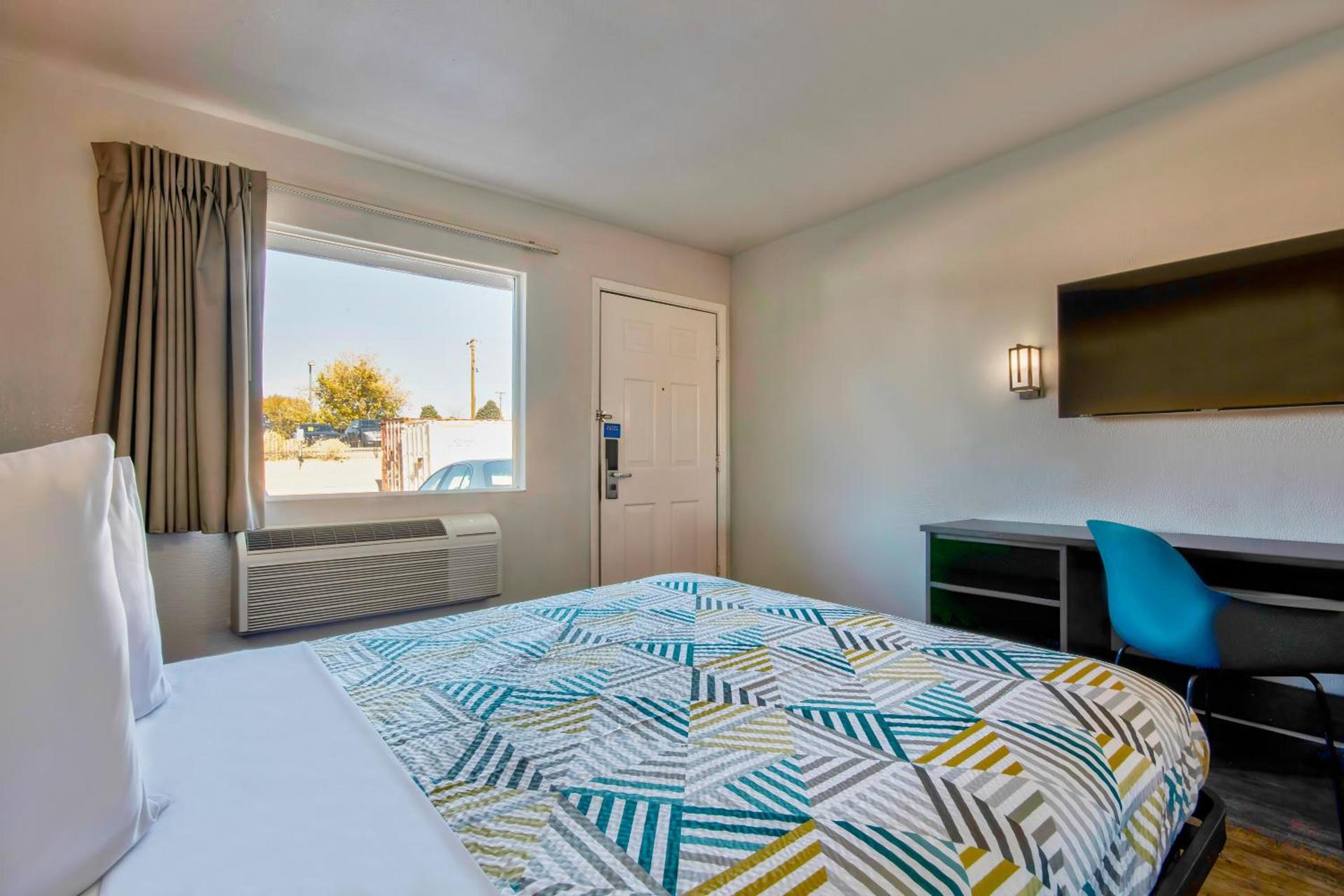 Motel 6-Albuquerque, NM - Carlisle photo 41