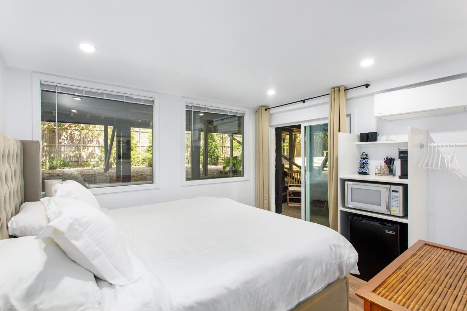 The Pines Men-Only Stay photo 16