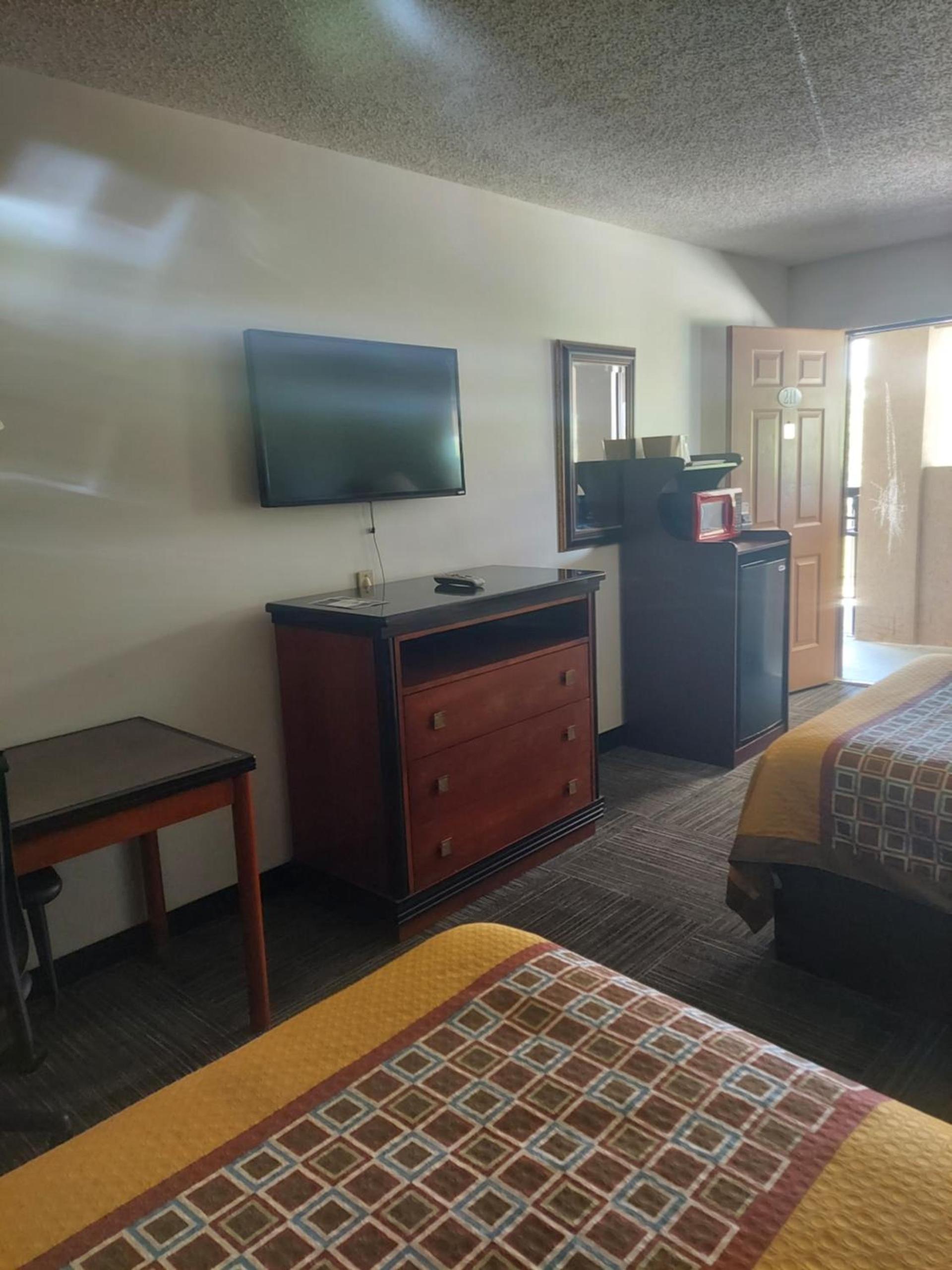 Shelaine Inn photo 8