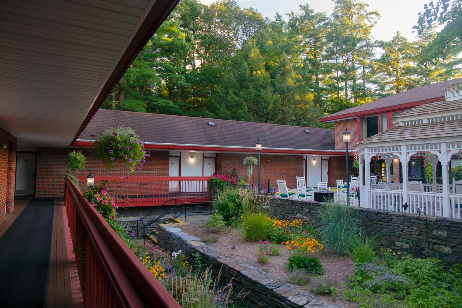 The Inn at Crumpin-Fox photo 3