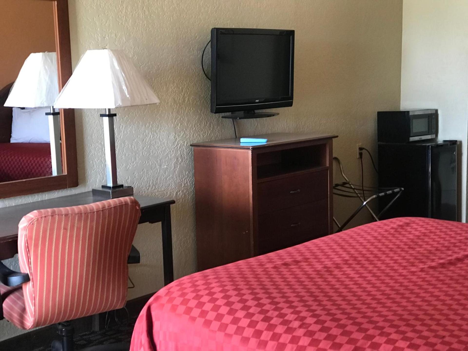 Stamford INN photo 25