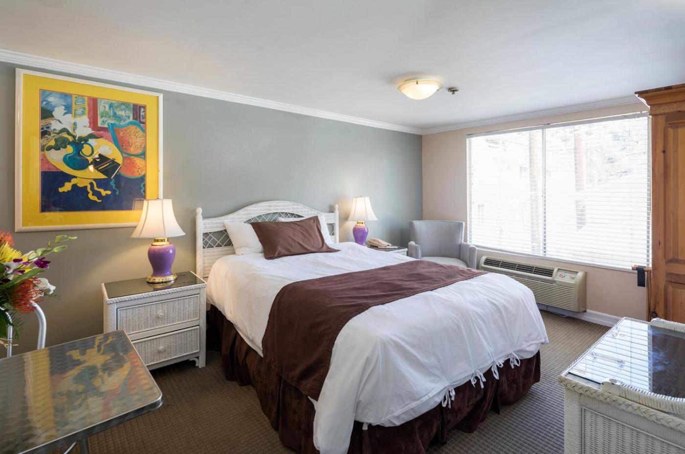 Glenmore Plaza Hotel photo 17