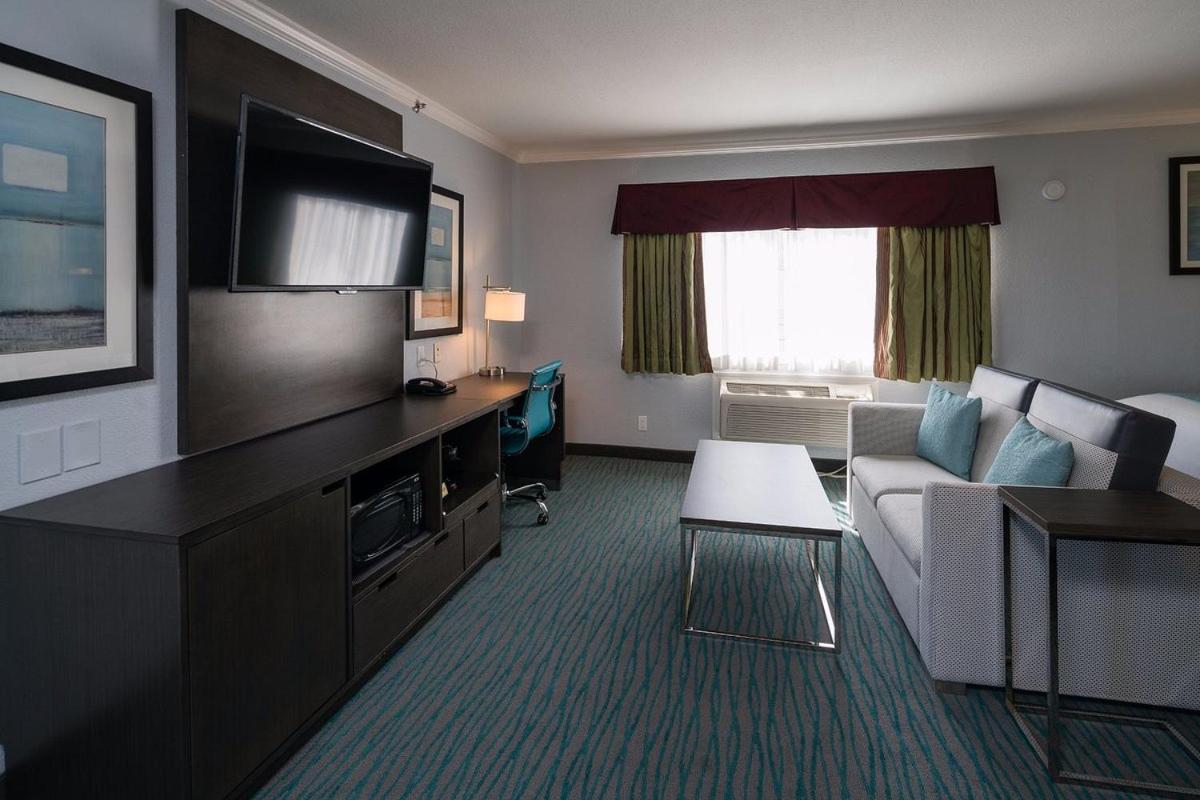 Symphony Inn photo 11