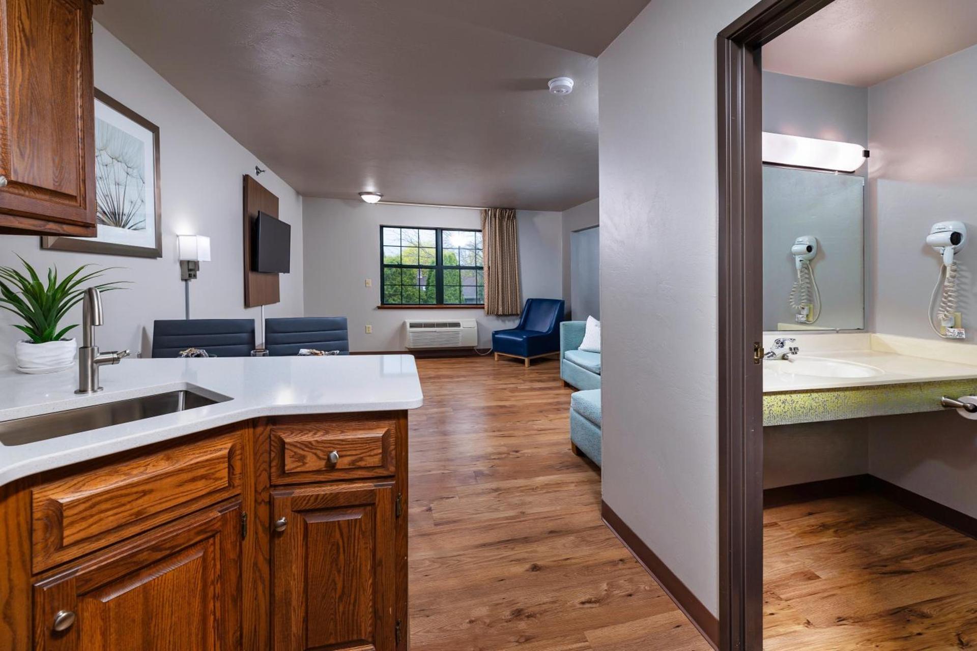 Extended Stay Airport photo 27