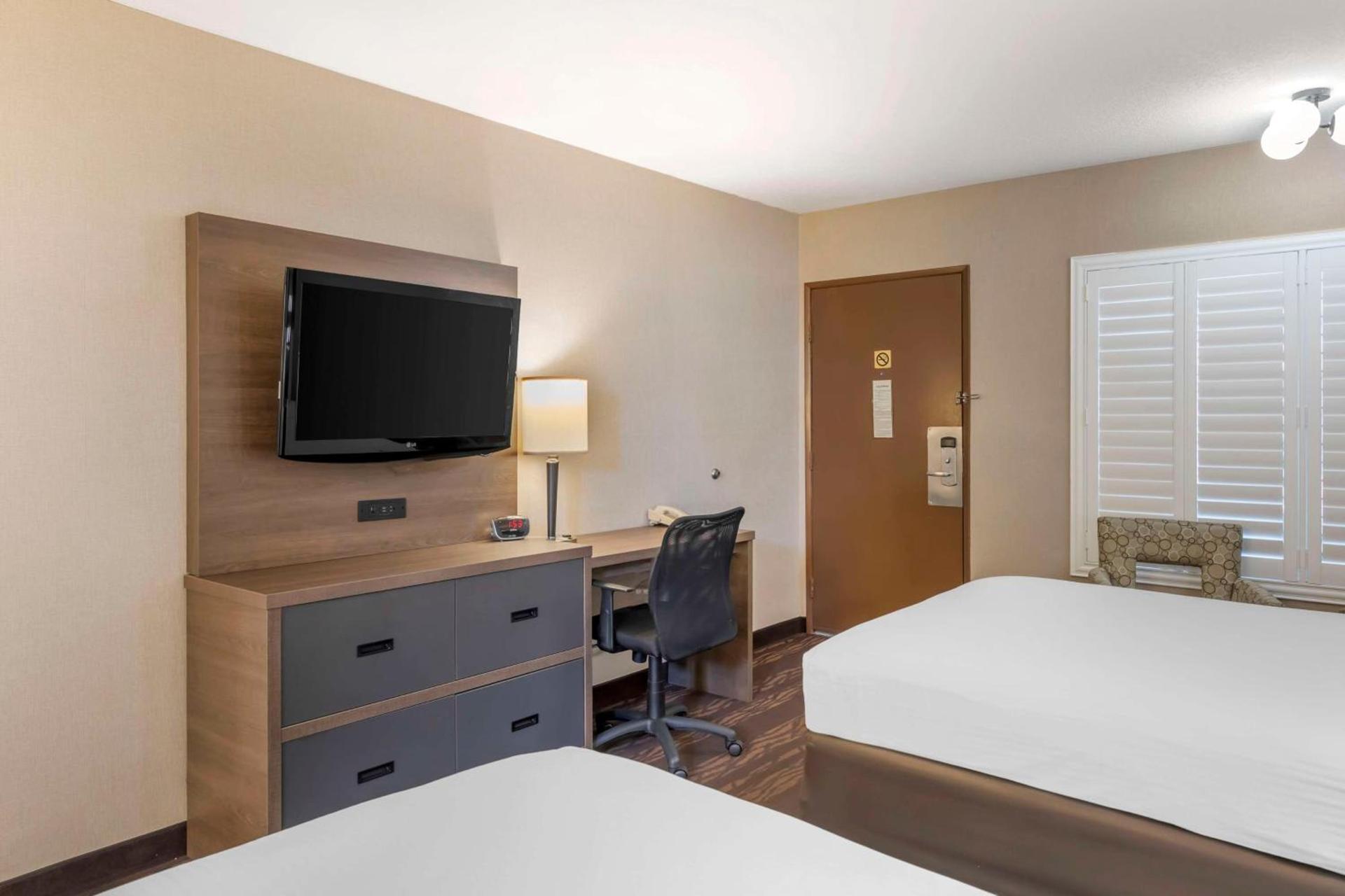 Best Western Plus Stovall's Inn photo 16