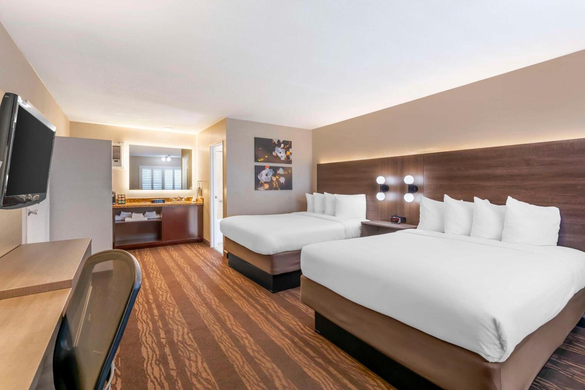 Best Western Plus Stovall's Inn photo 19