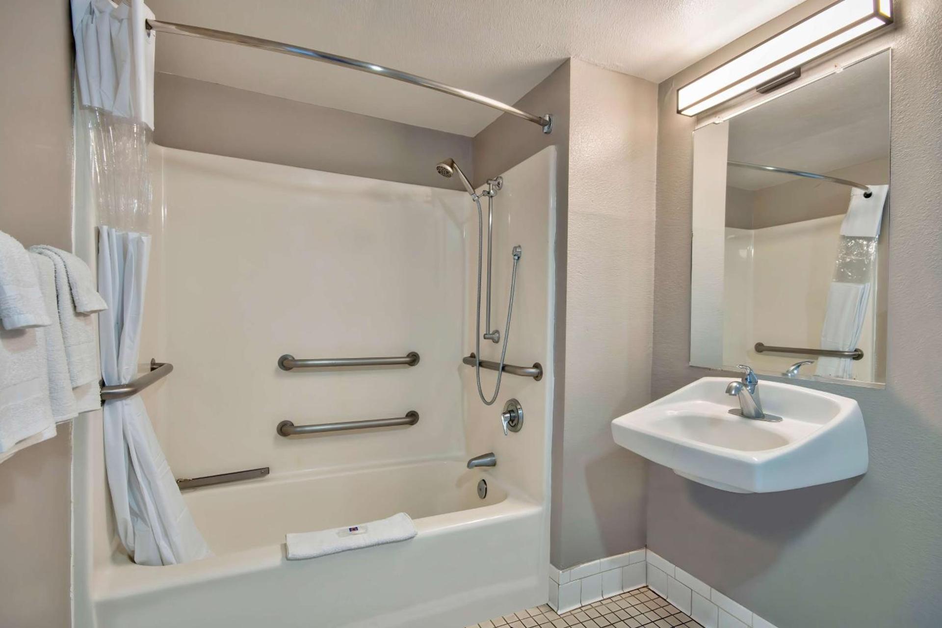 Motel 6-Albuquerque, NM - Carlisle photo 20