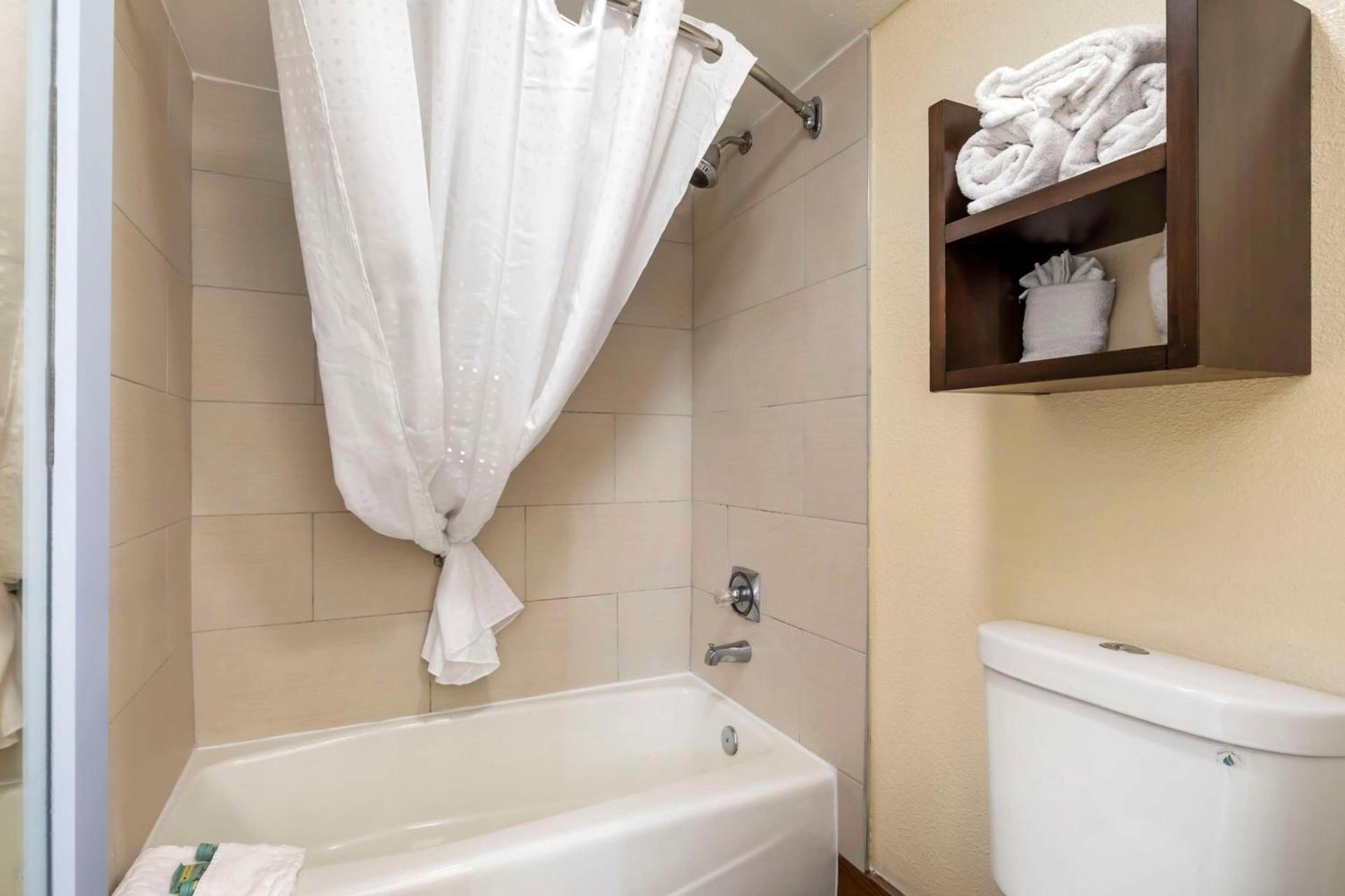 Best Western Salisbury Plaza photo 21