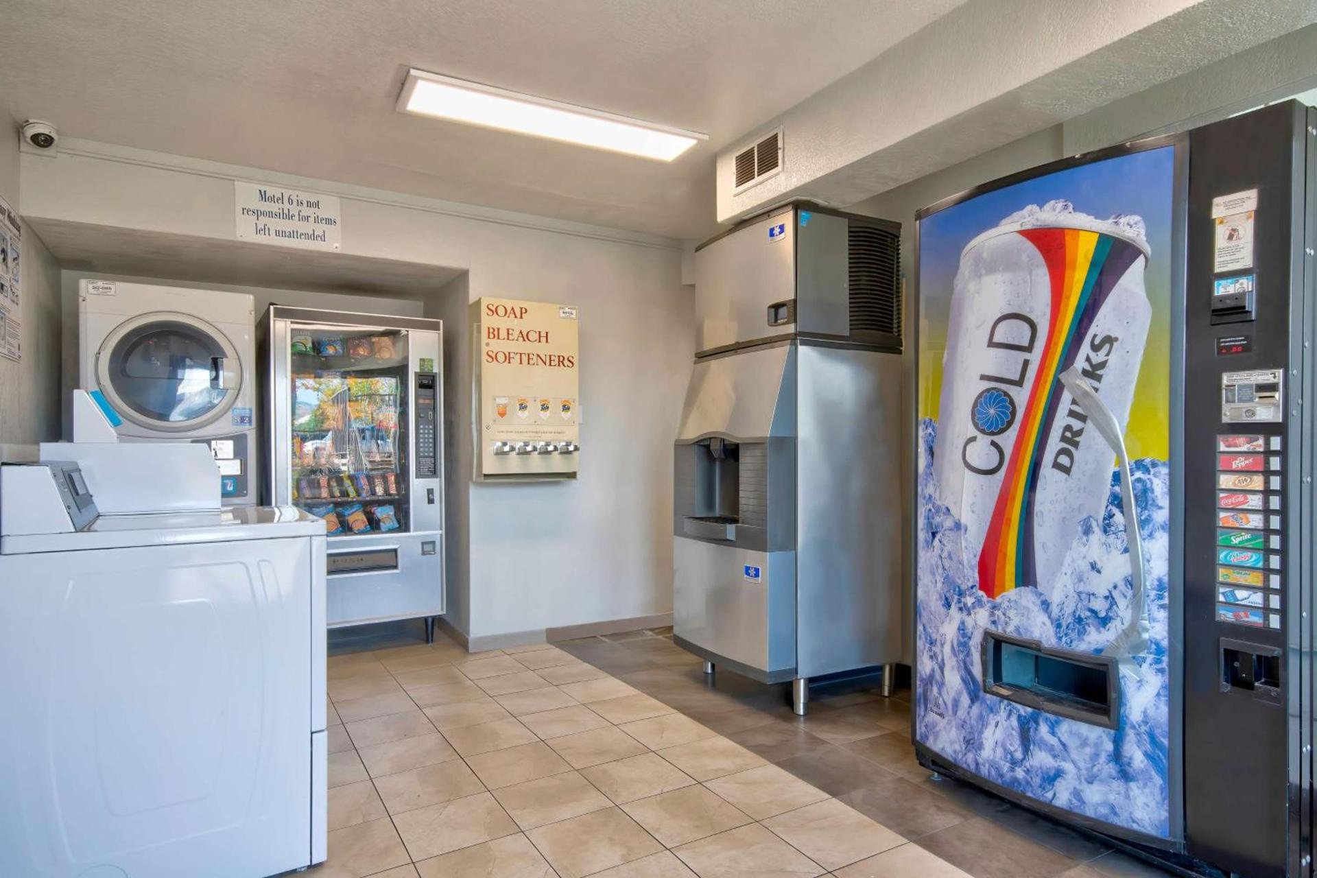 Motel 6-Albuquerque, NM - Carlisle photo 26
