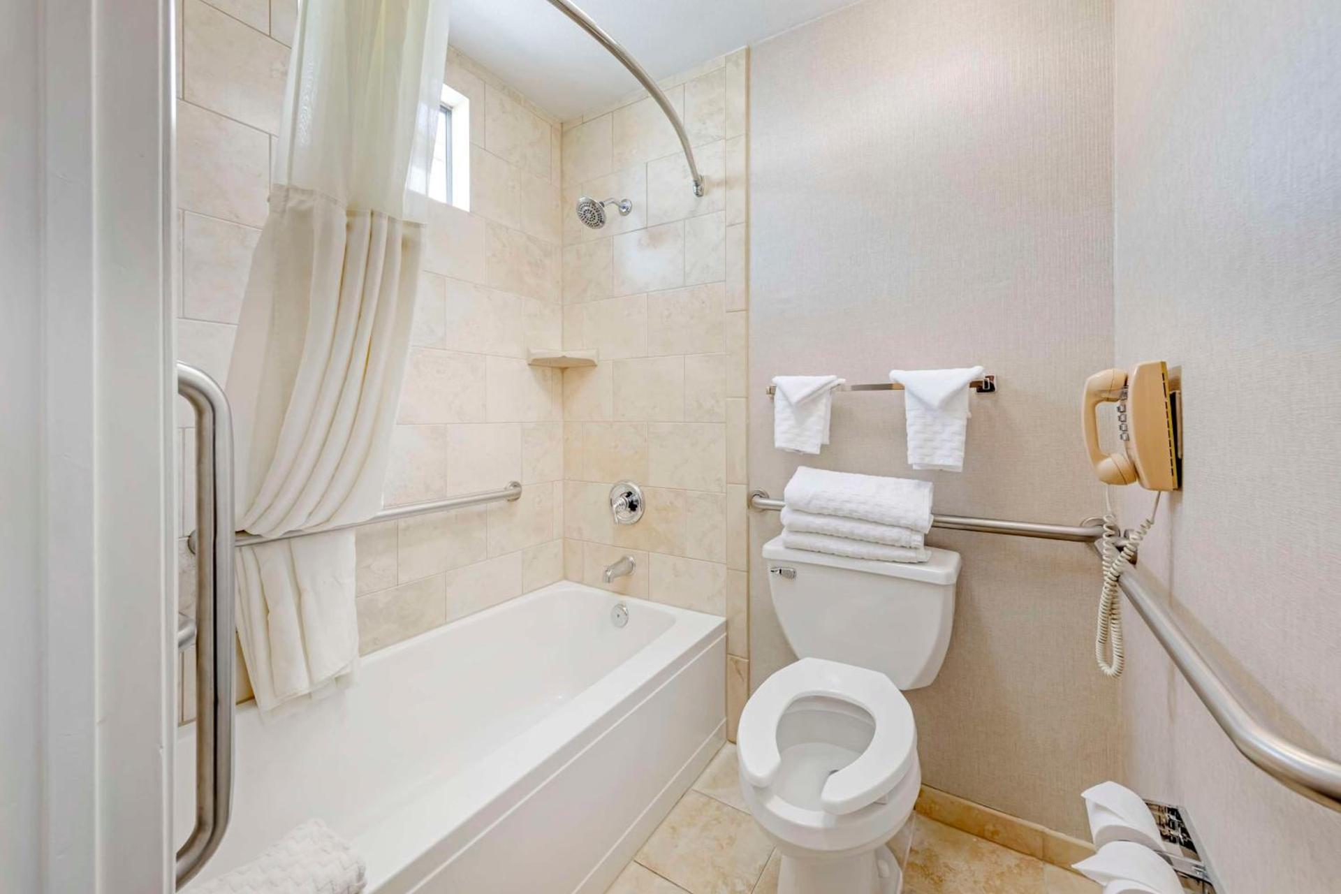 Best Western Plus Stovall's Inn photo 29