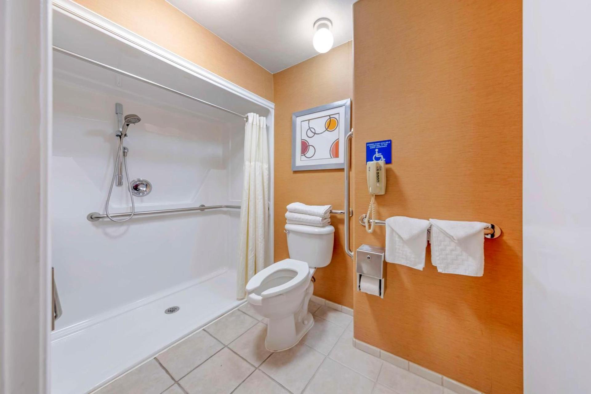 Best Western Plus Stovall's Inn photo 30