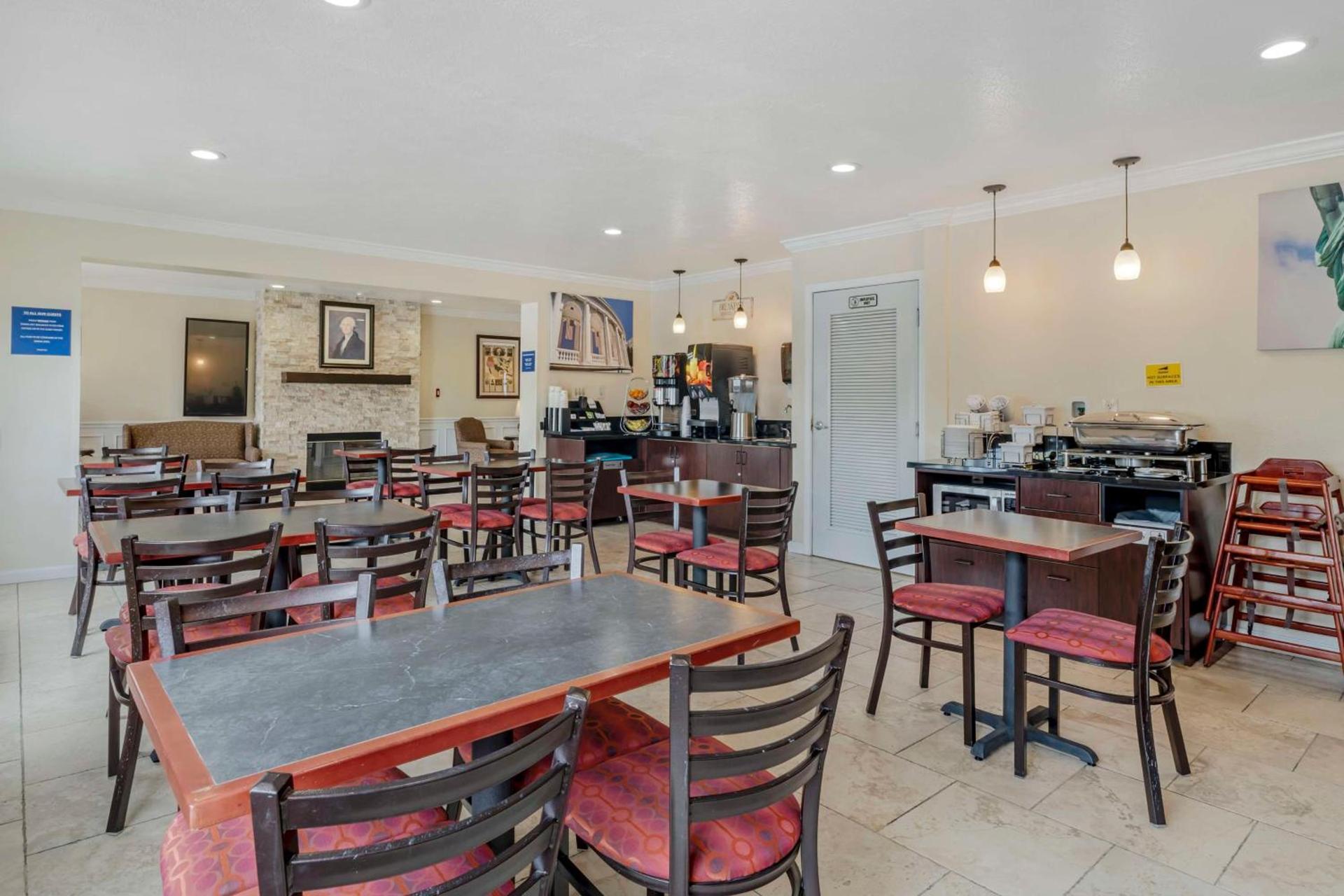 Best Western Salinas Monterey photo 11