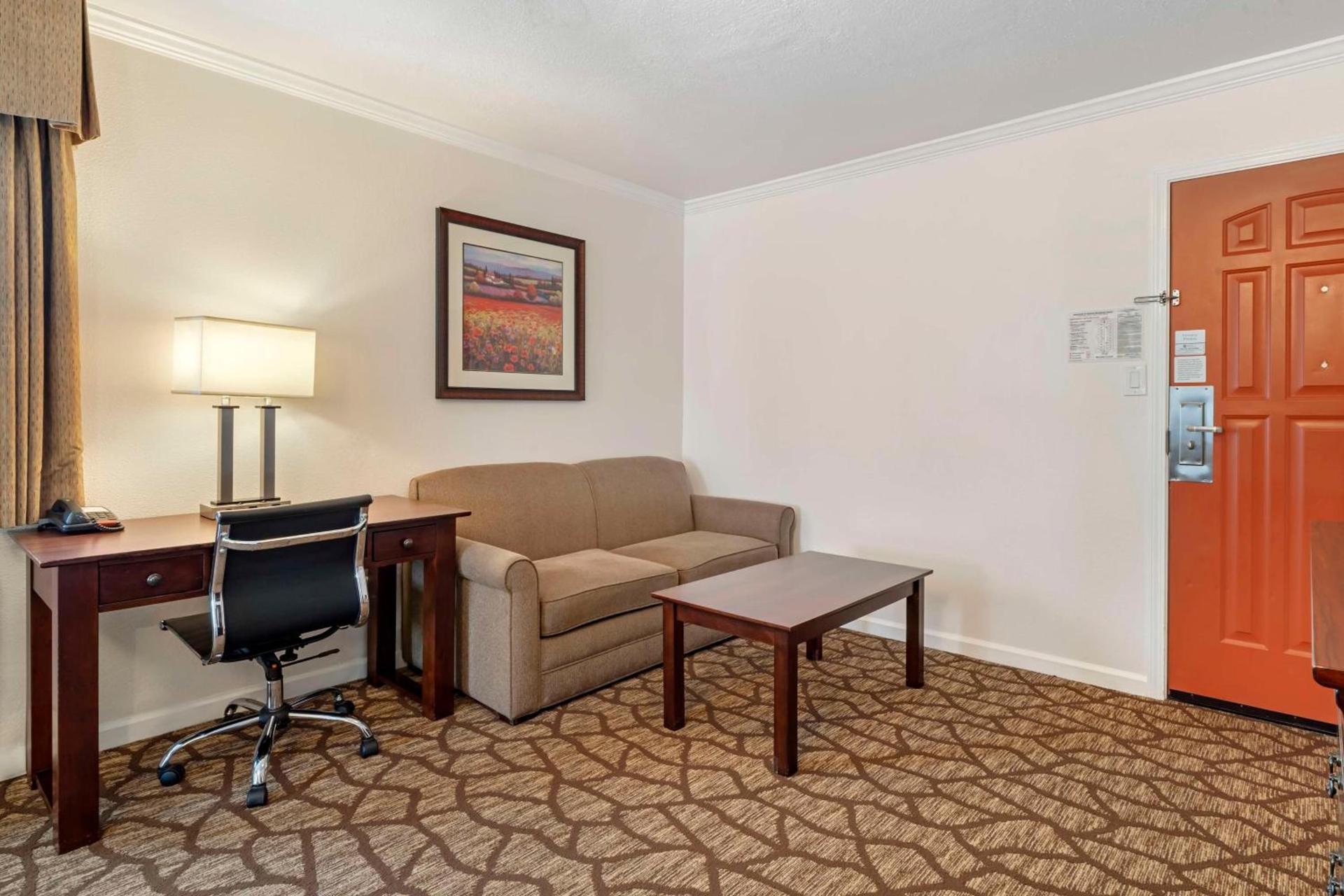 Best Western Salinas Monterey photo 14