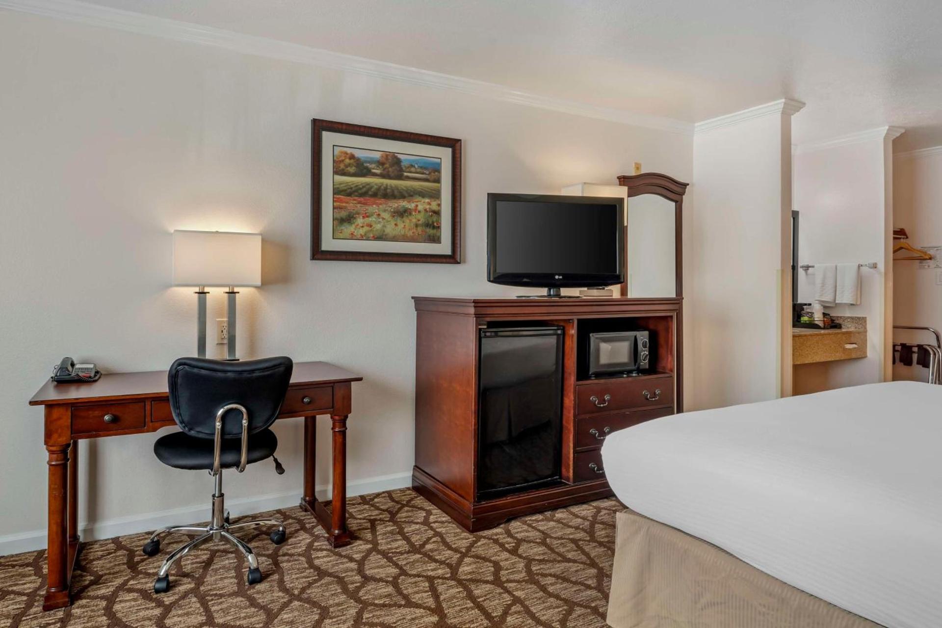 Best Western Salinas Monterey photo 15