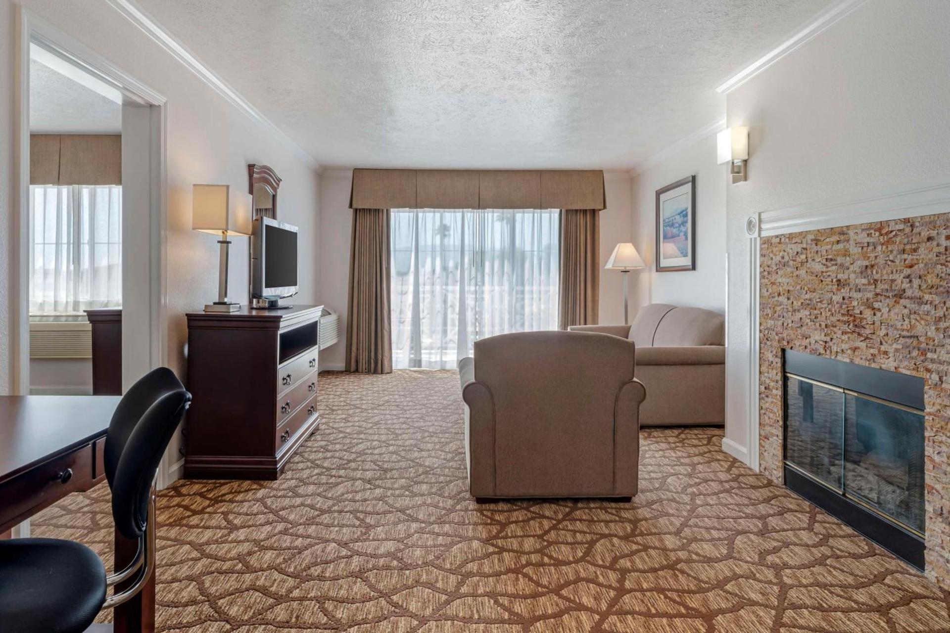 Best Western Salinas Monterey photo 21