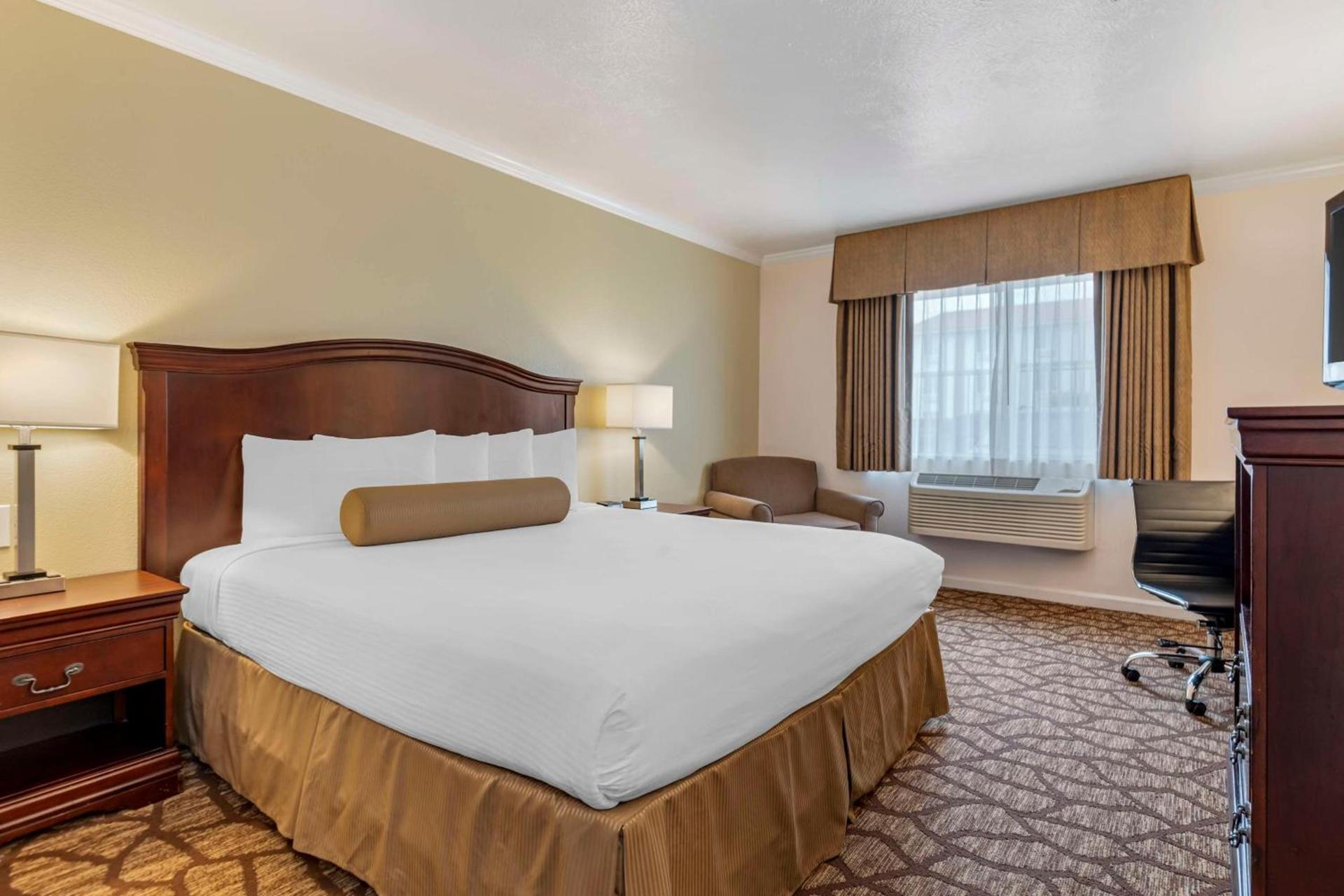 Best Western Salinas Monterey photo 27