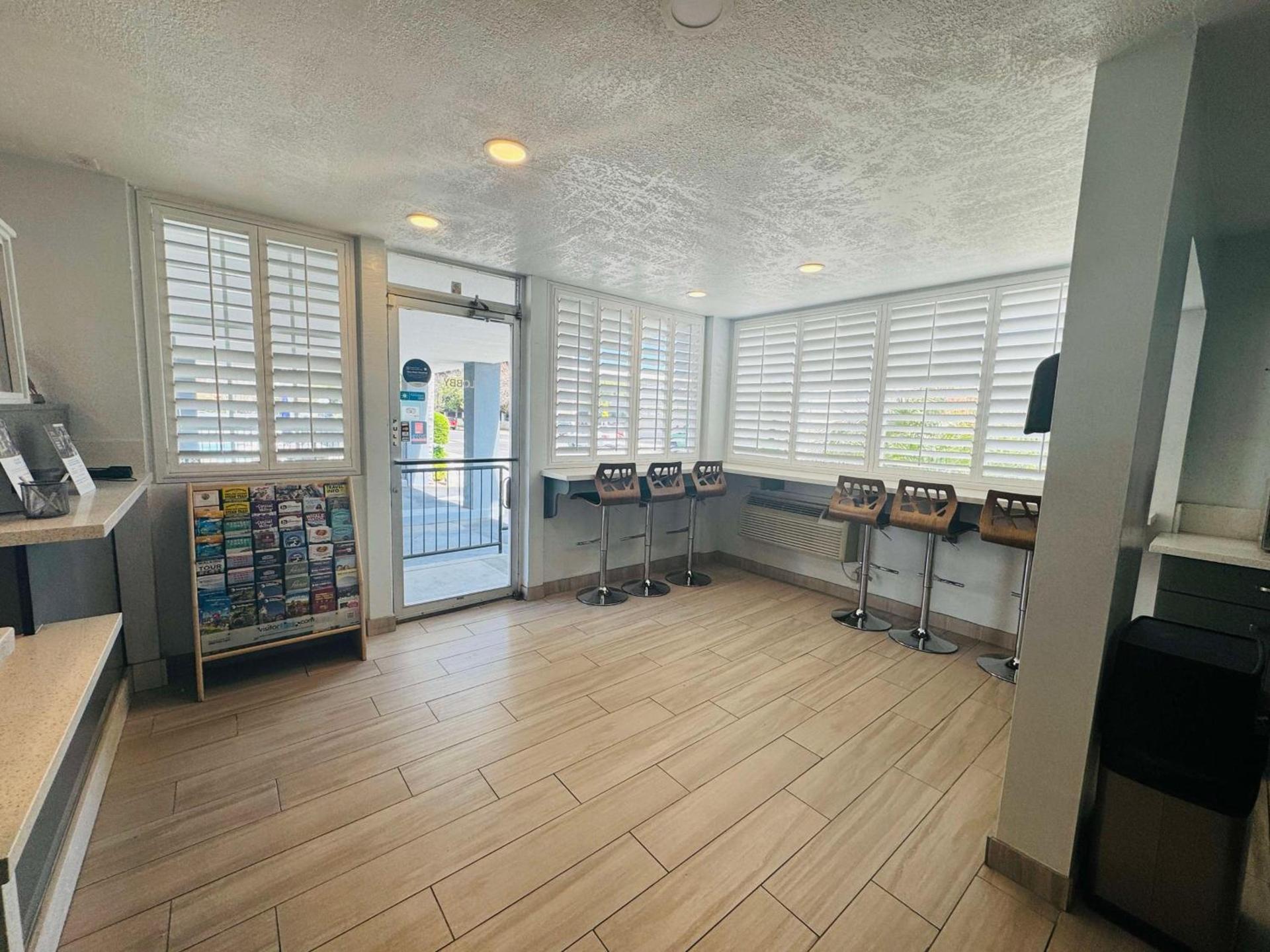 SureStay by Best Western Fresno Central photo 5