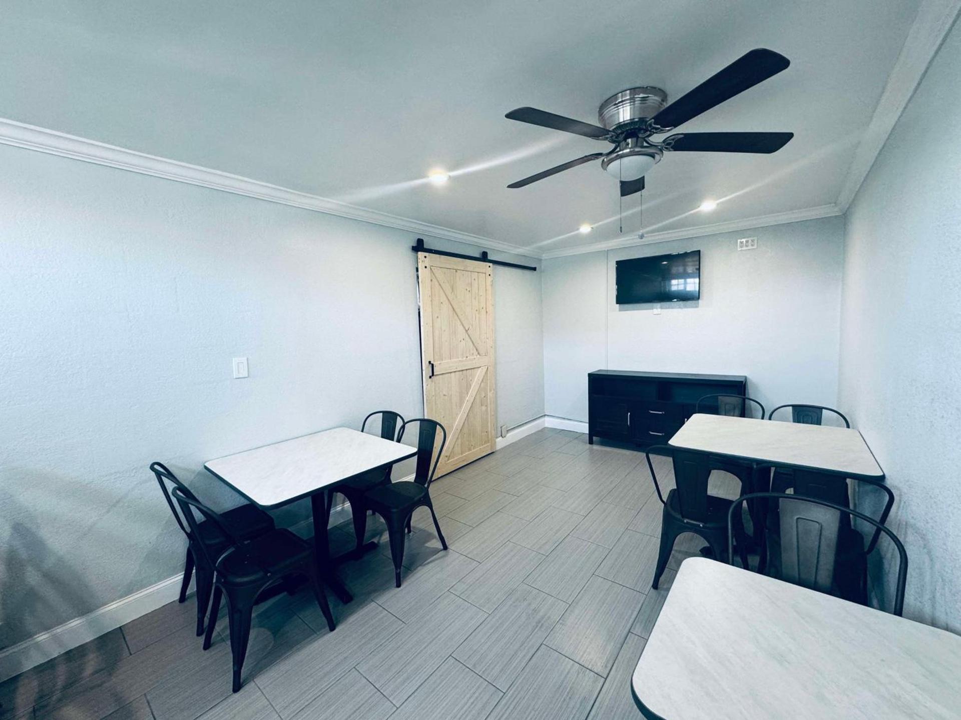 SureStay by Best Western Fresno Central photo 7