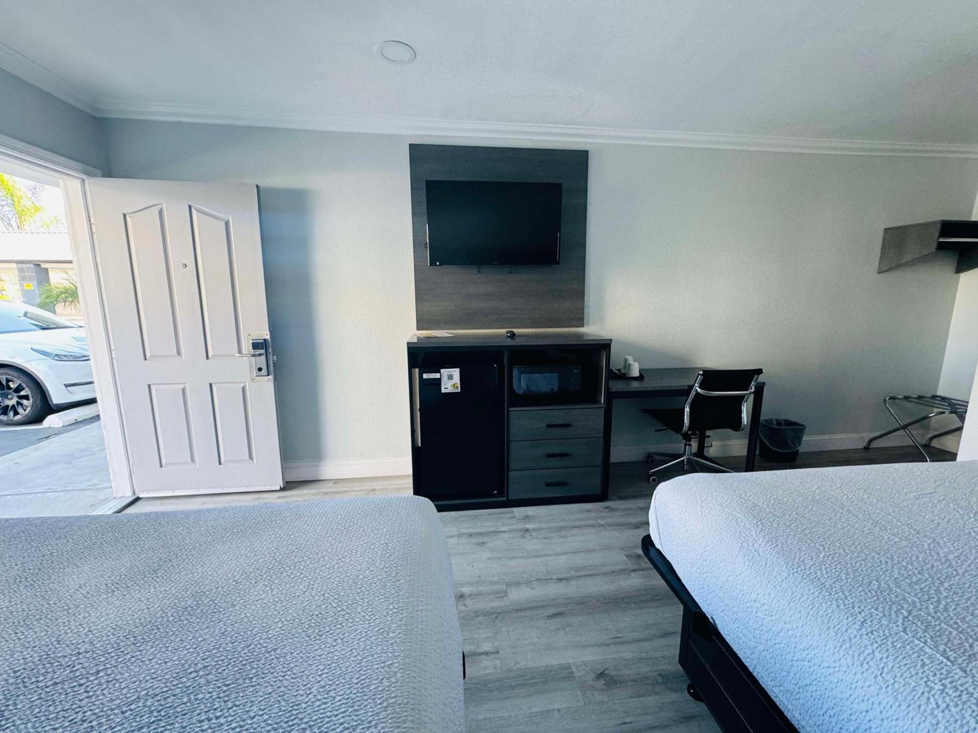 SureStay by Best Western Fresno Central photo 15