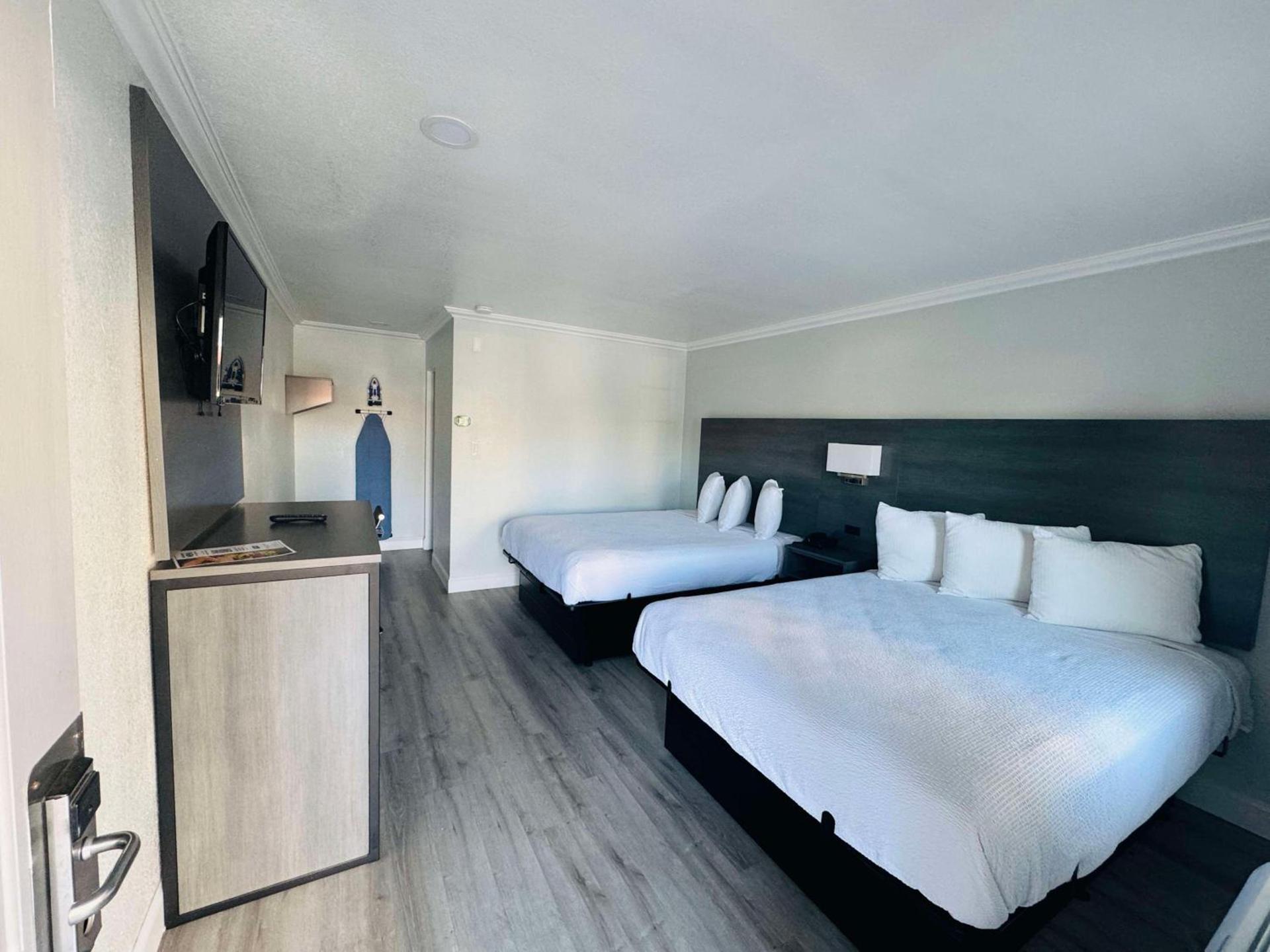 SureStay by Best Western Fresno Central photo 16