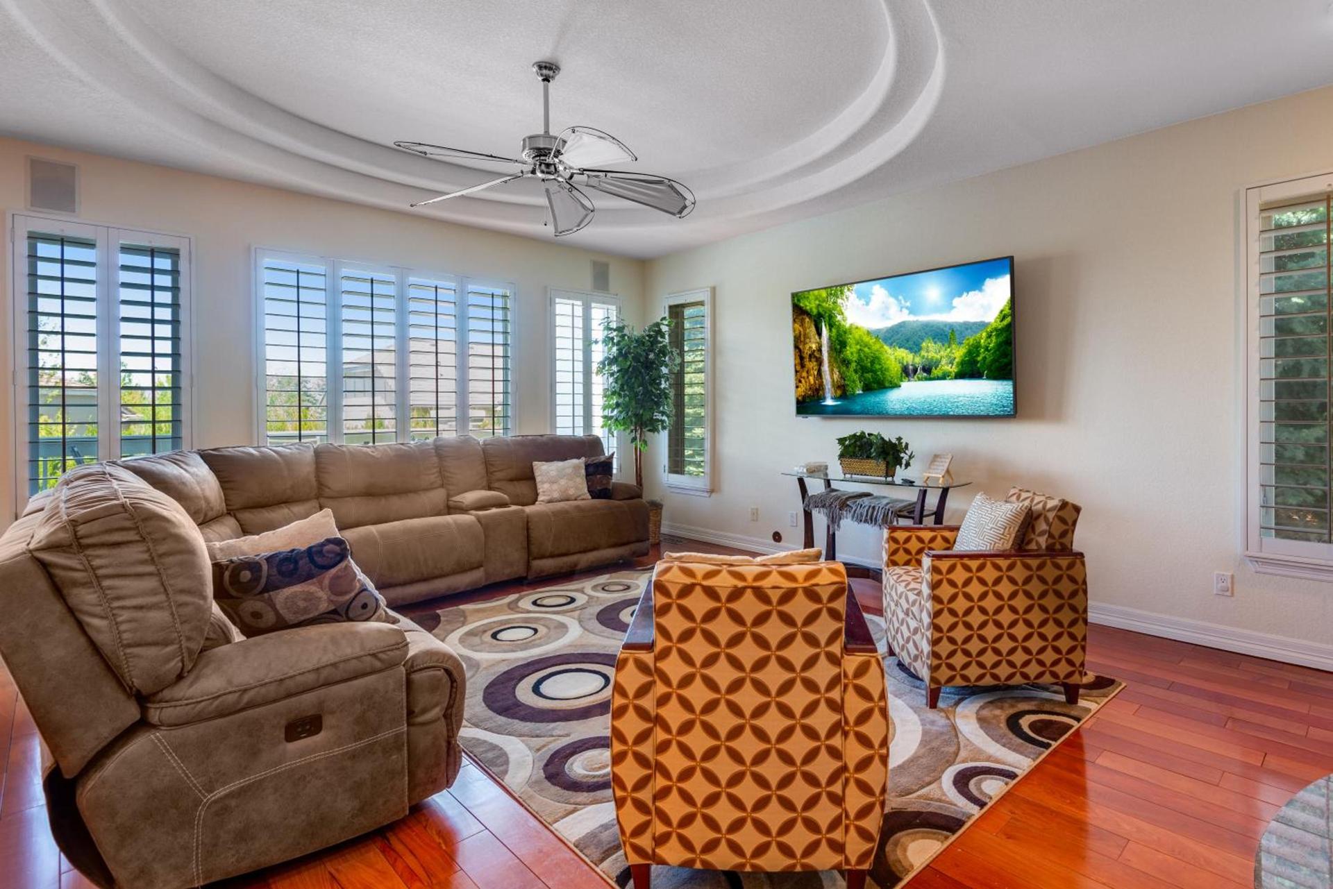Cozy Winter Escape Scenic View, Luxury, Pool Tabl photo 22